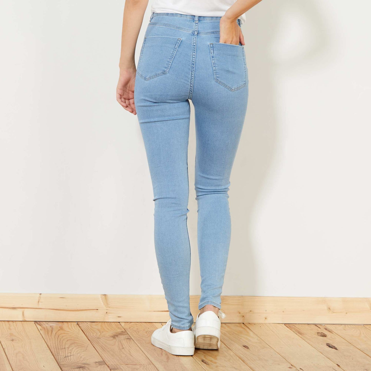 Jean skinny effet galbant double stone