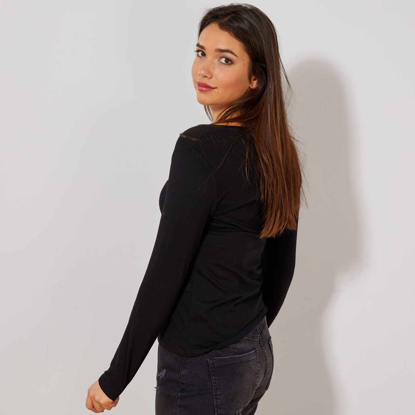 T-shirt col V noir