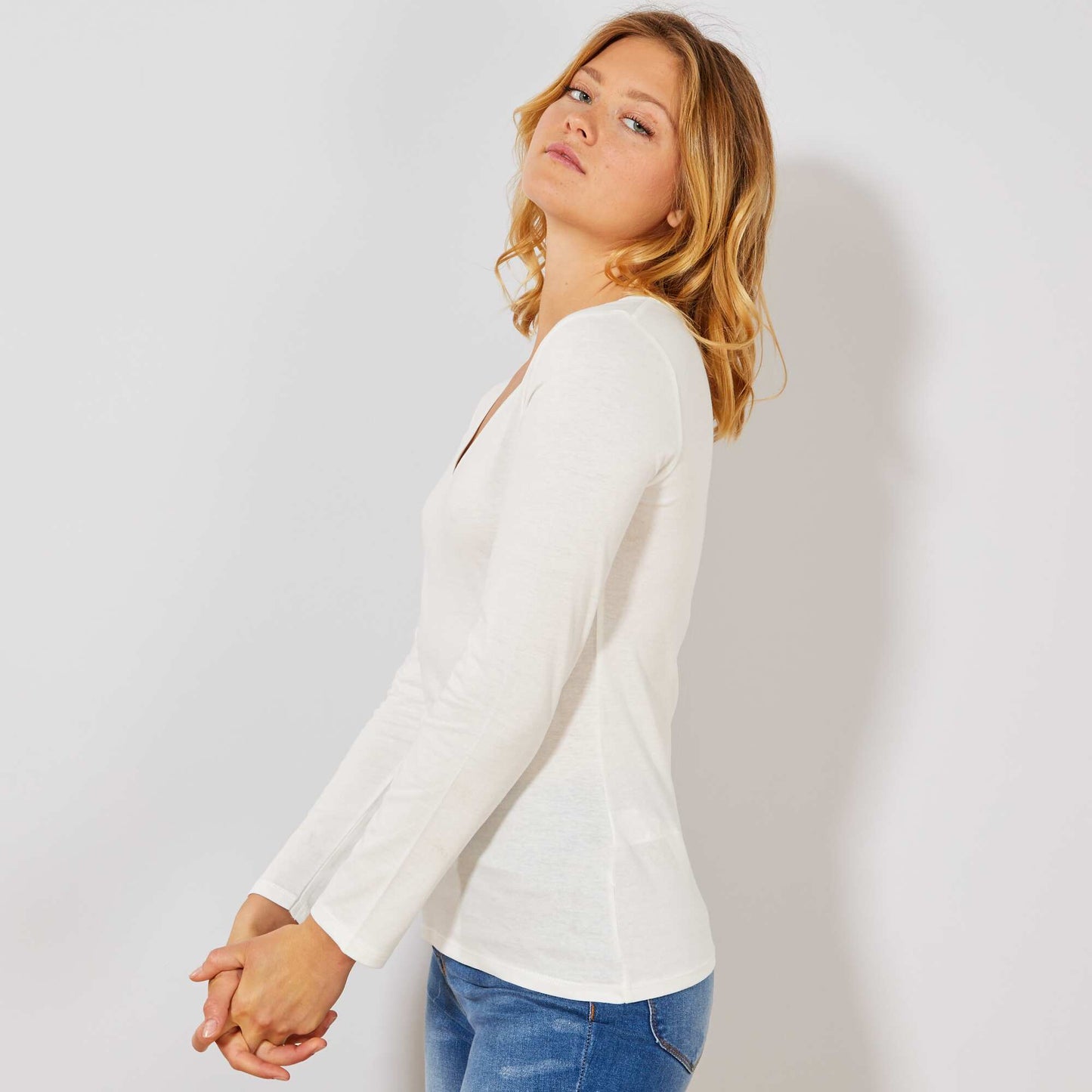 T-shirt col V blanc
