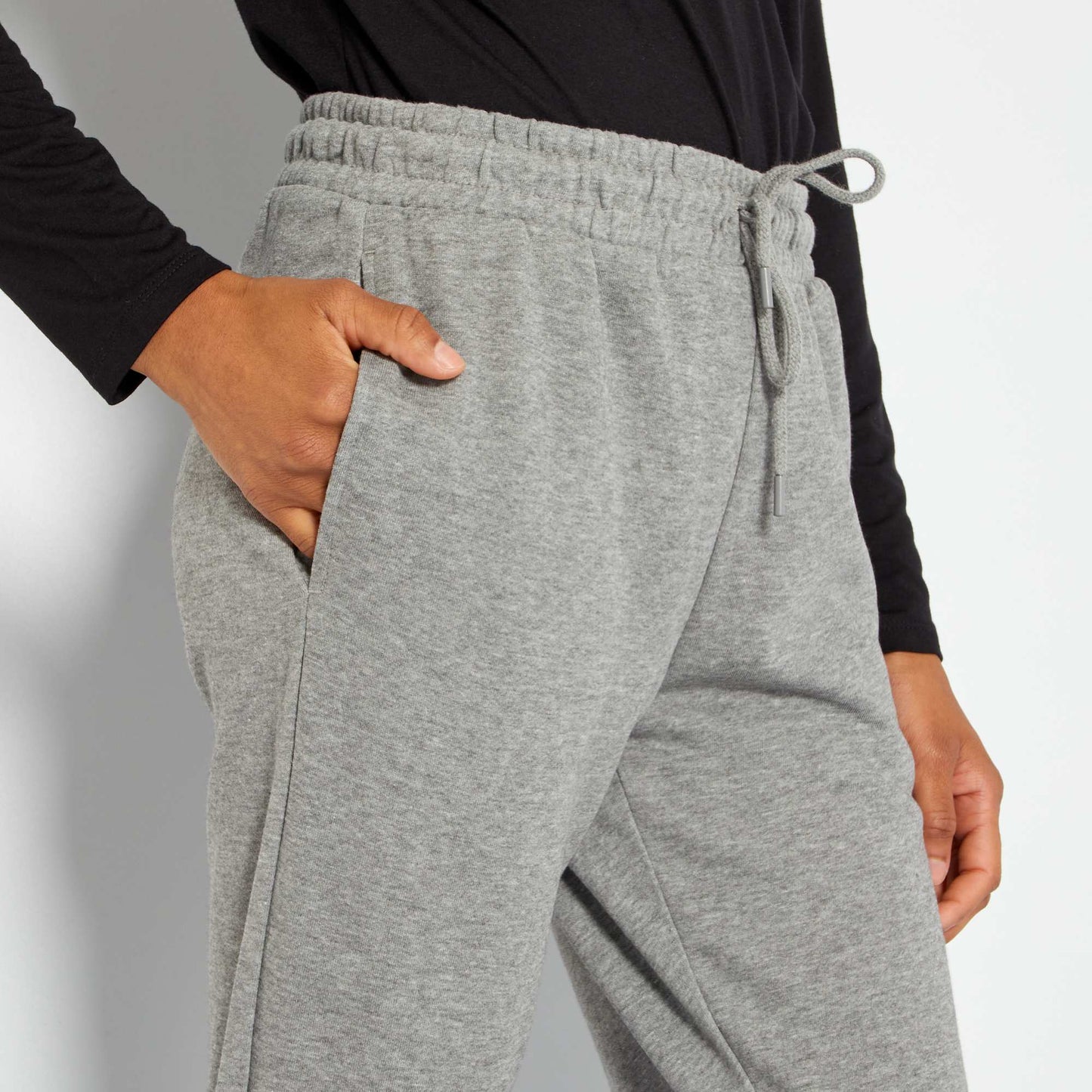 Pantalon de sport en molleton gris fonc