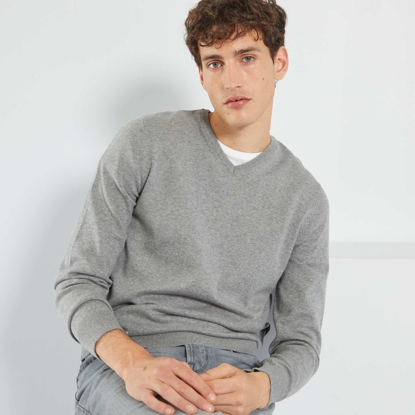 Pull basique en maille unie Gris