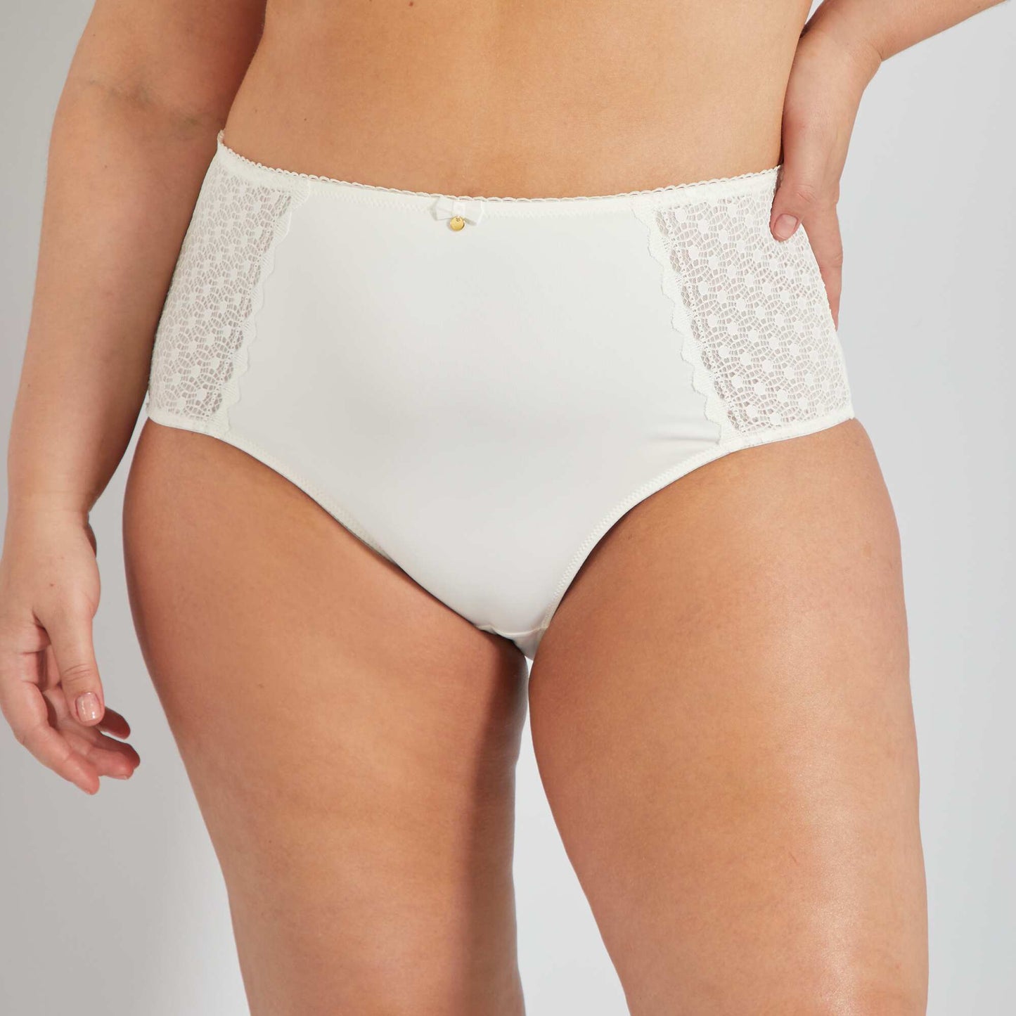 Culotte microfibre et dentelle cru
