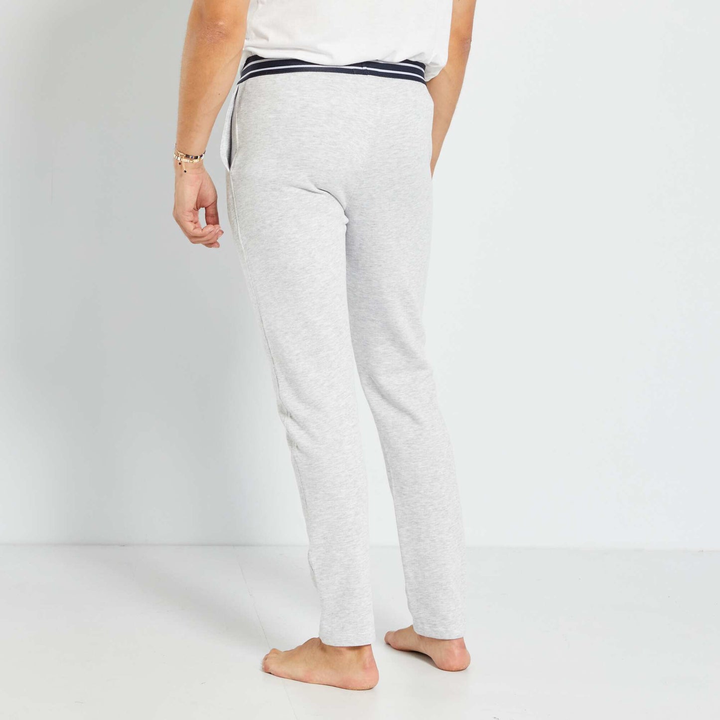 Pantalon en molleton avec ceinture Gris