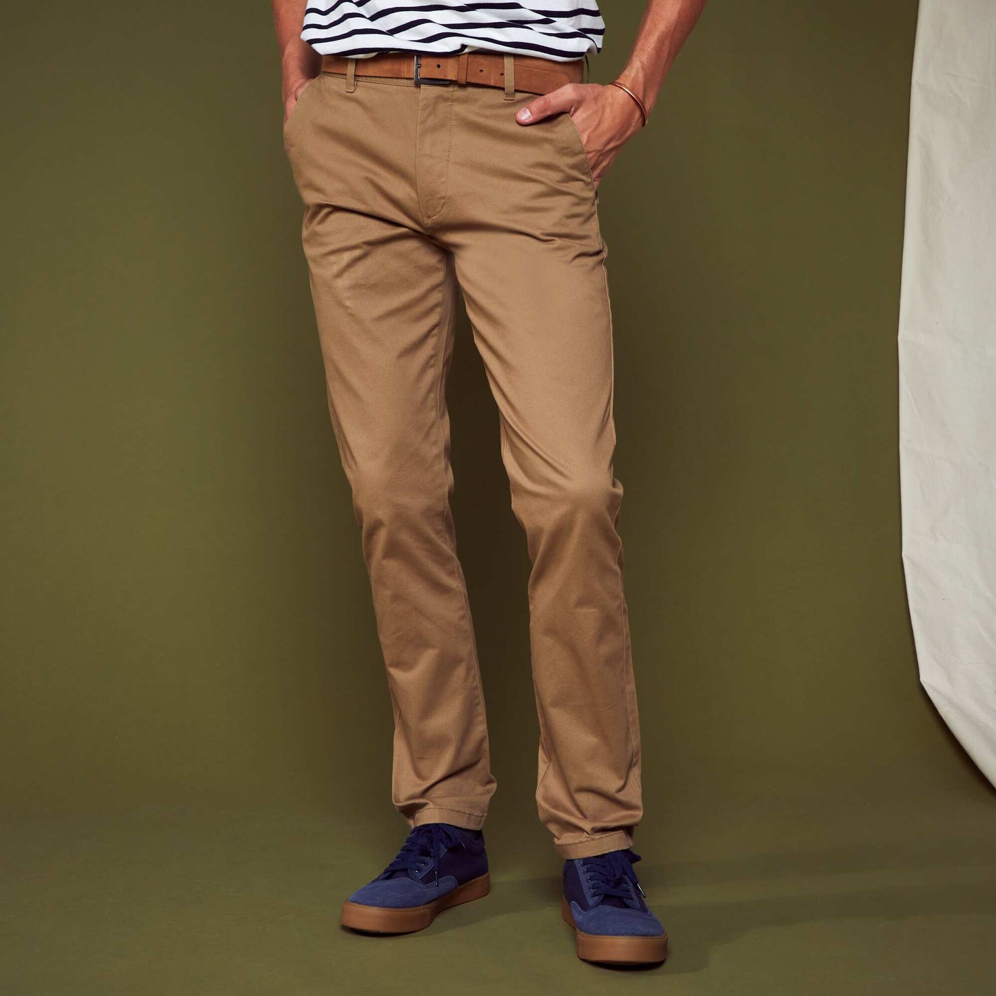 Chino slim avec ceinture - L32 Beige