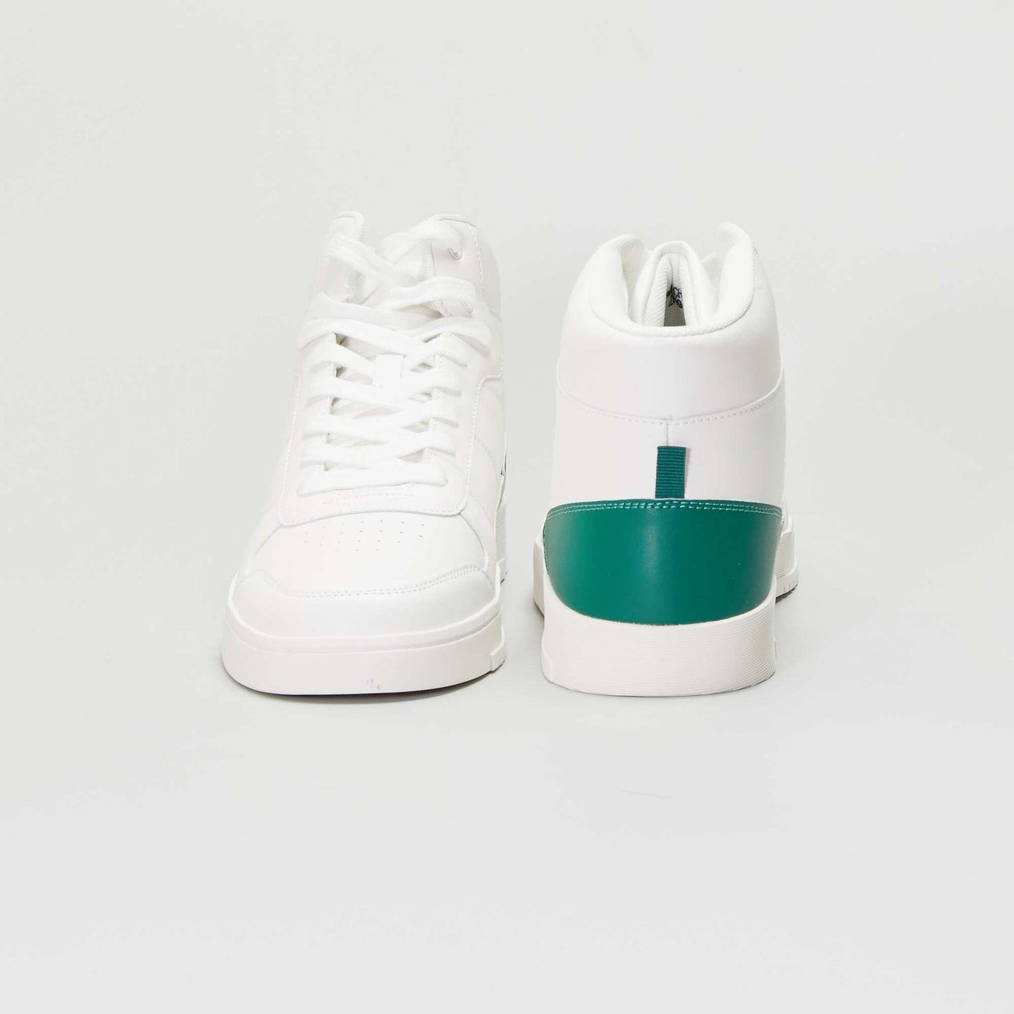 Baskets montantes bicolores blanc