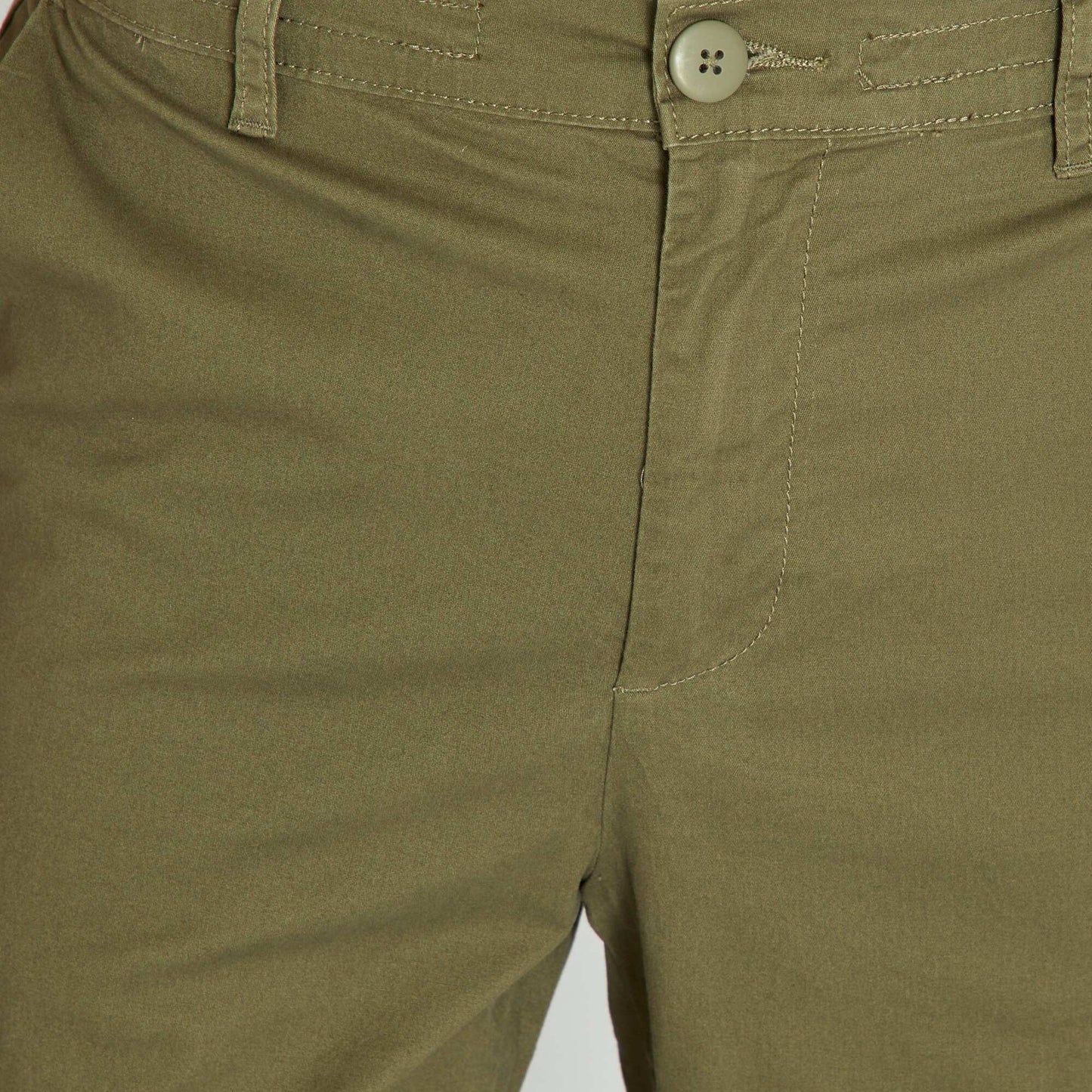 Pantalon chino avec poches cargos Kaki