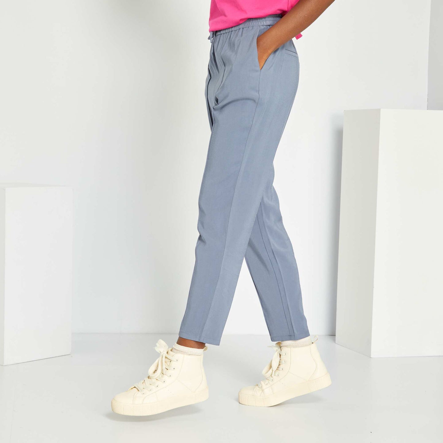 Pantalon regular en twill type jogging Gris