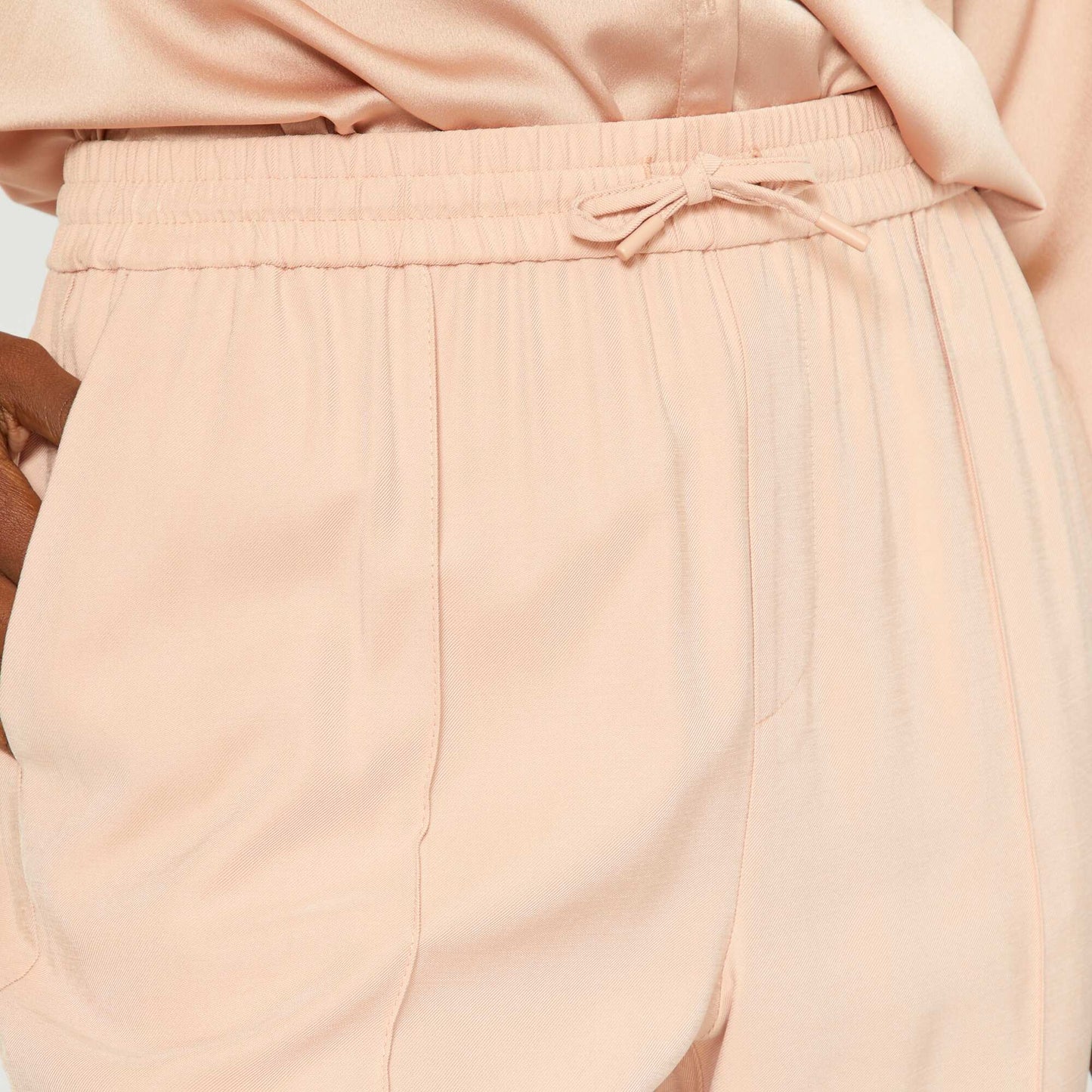 Pantalon regular en twill type jogging Rose