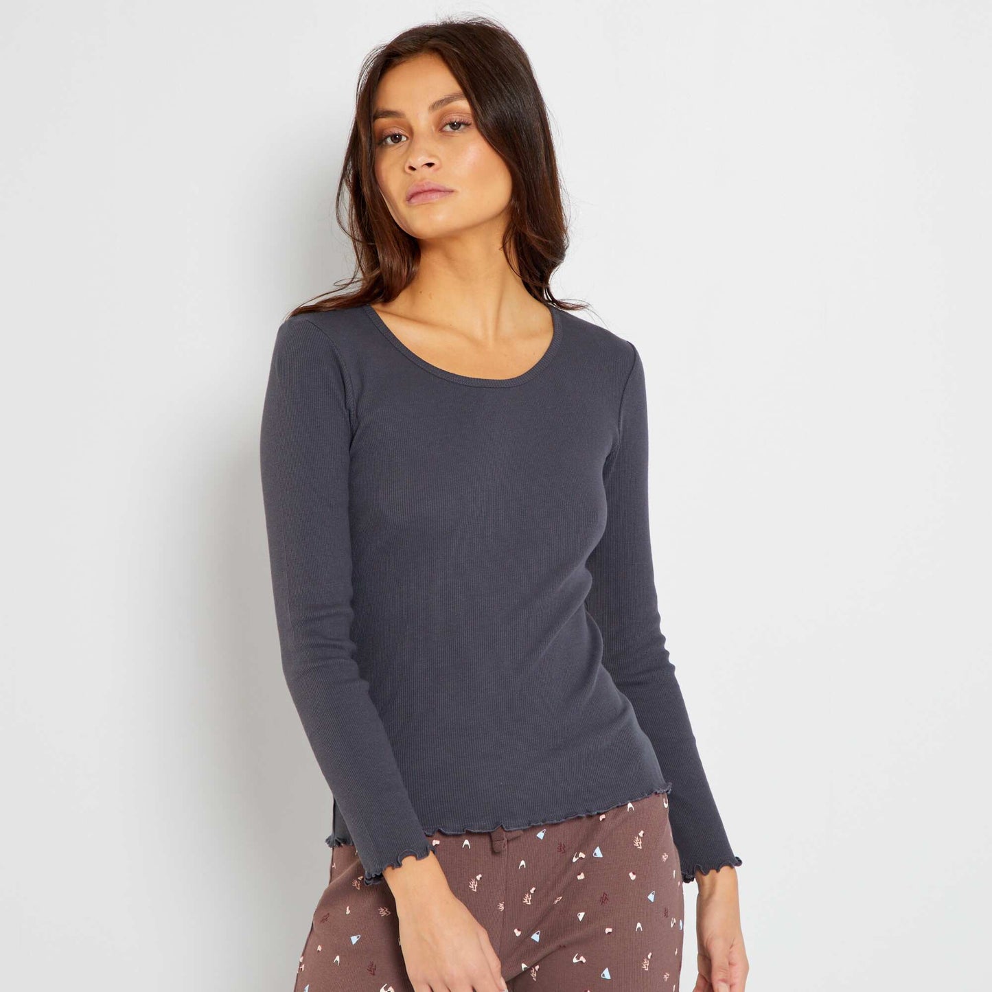 T-shirt de nuit fines c tes gris fonc bleut