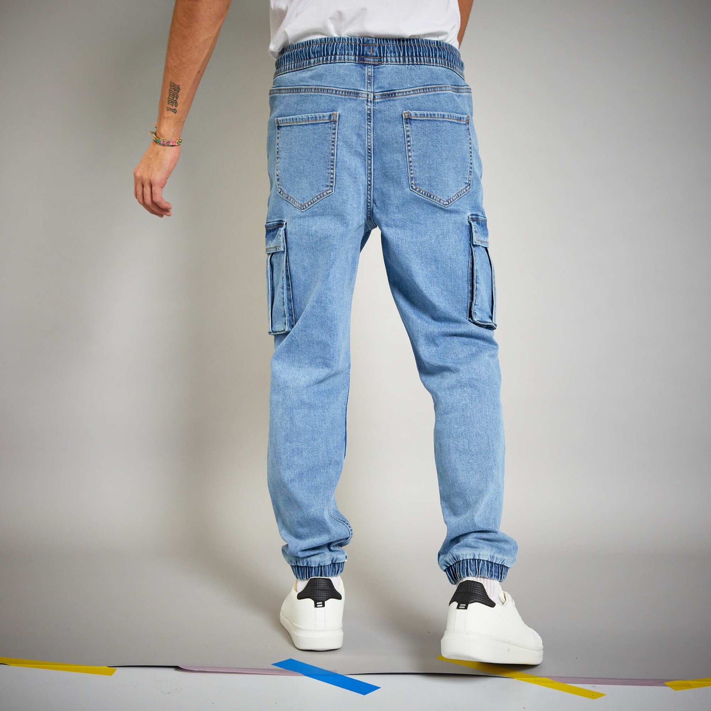 Jean avec poches cargos Bleu
