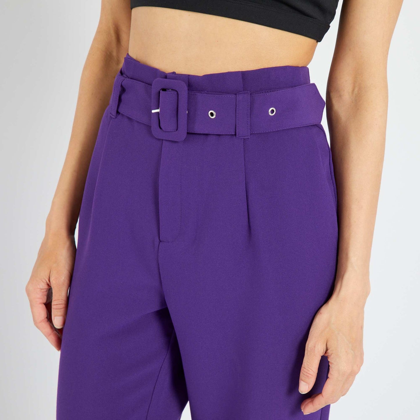 Pantalon carotte avec ceinture Violet