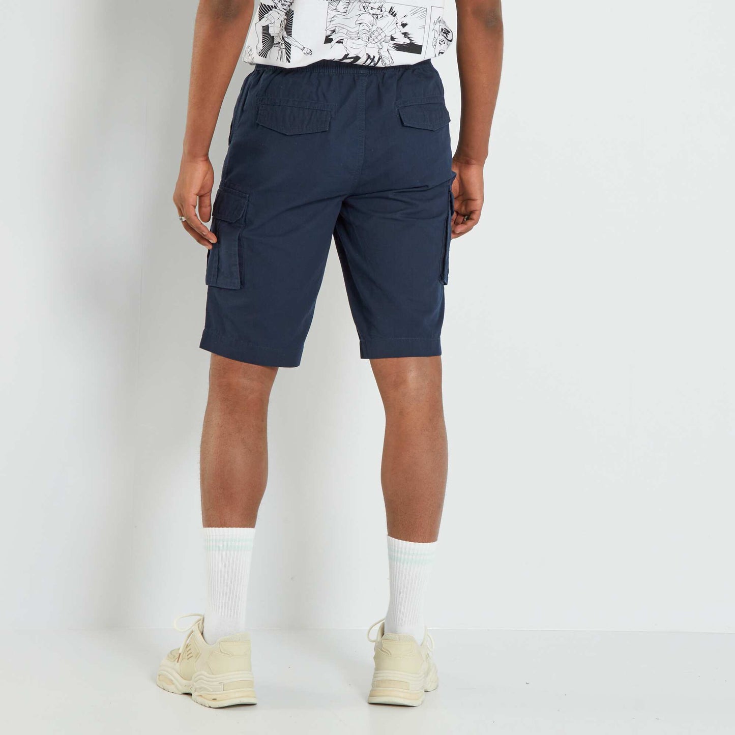 Bermuda avec poches cargo bleu marine