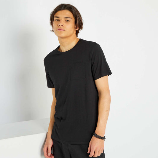 T*-shirt manches courtes avec poches poitrine noir