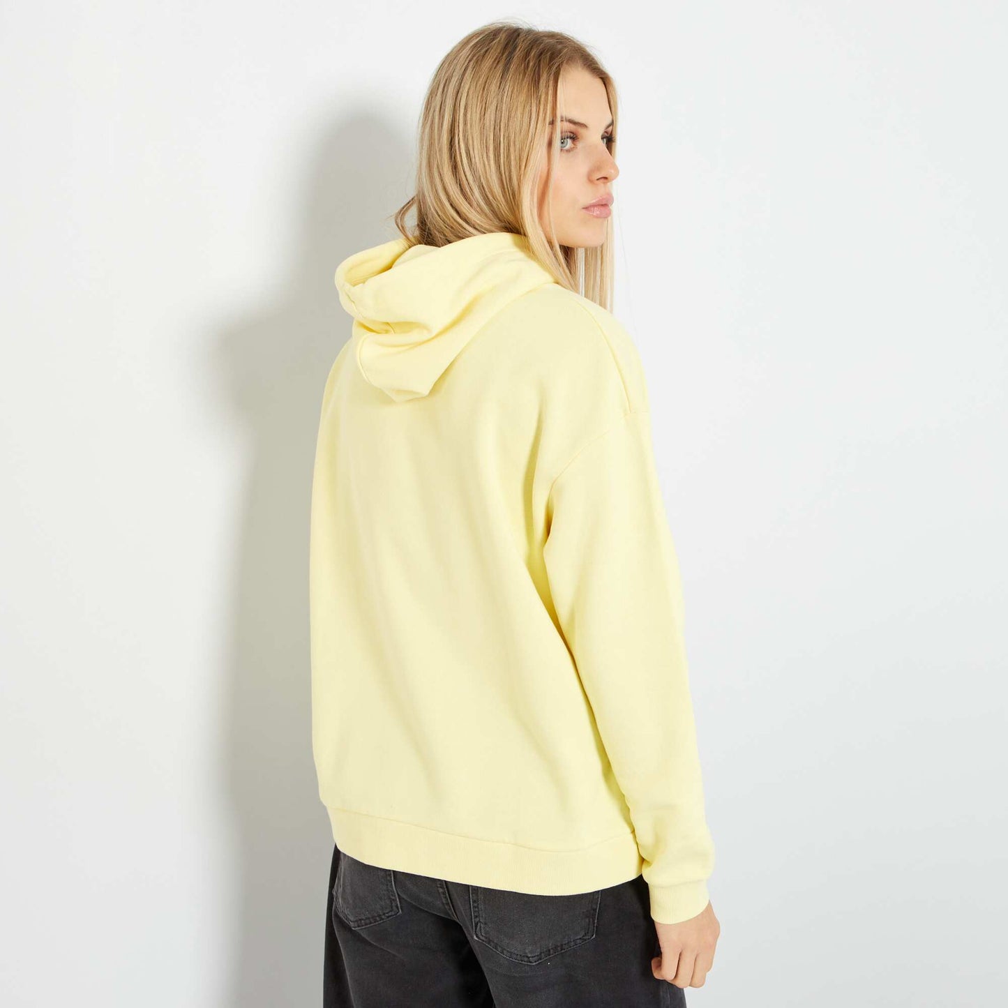 Sweat chin capuche jaune