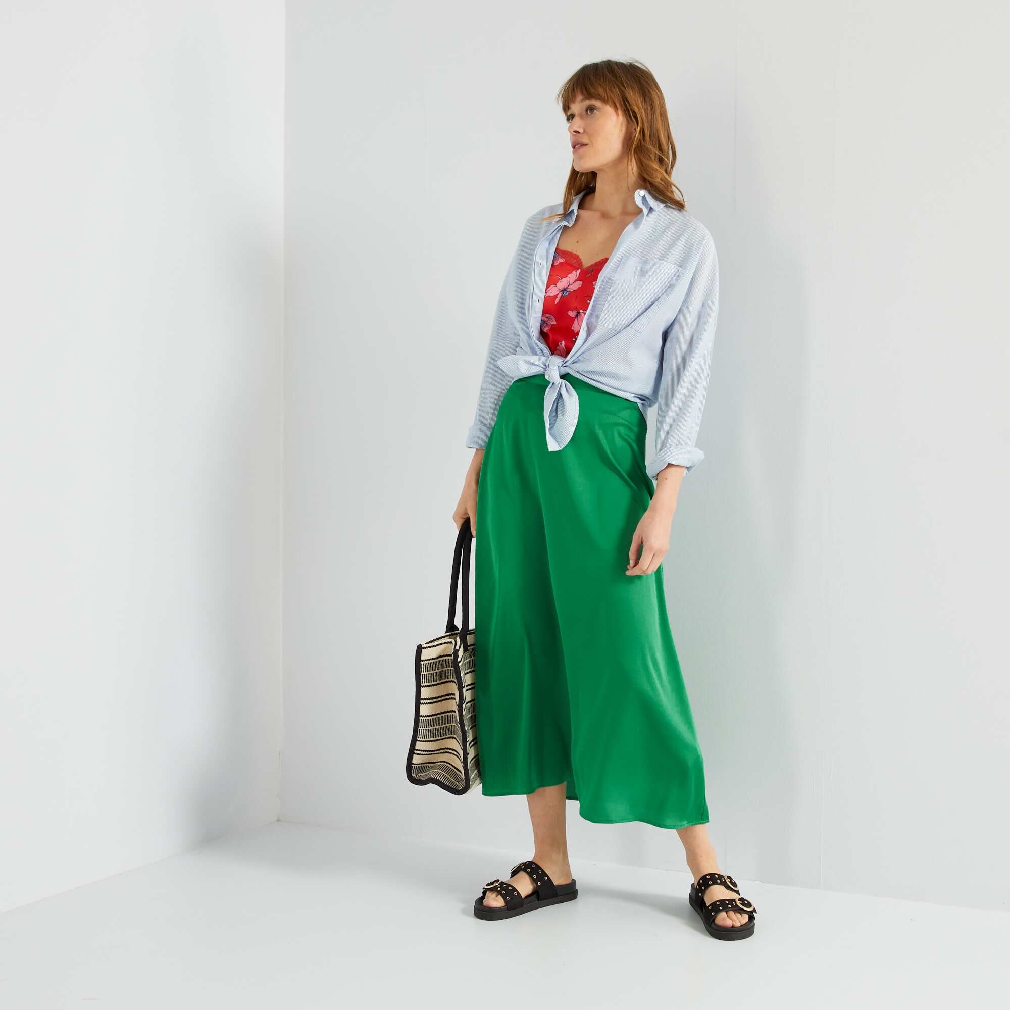 Jupe longue en satin vert - Main Image