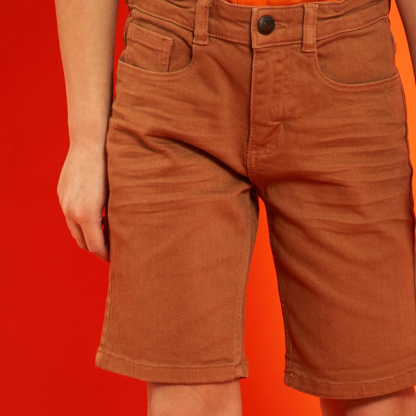 Bermuda slim en twill Marron