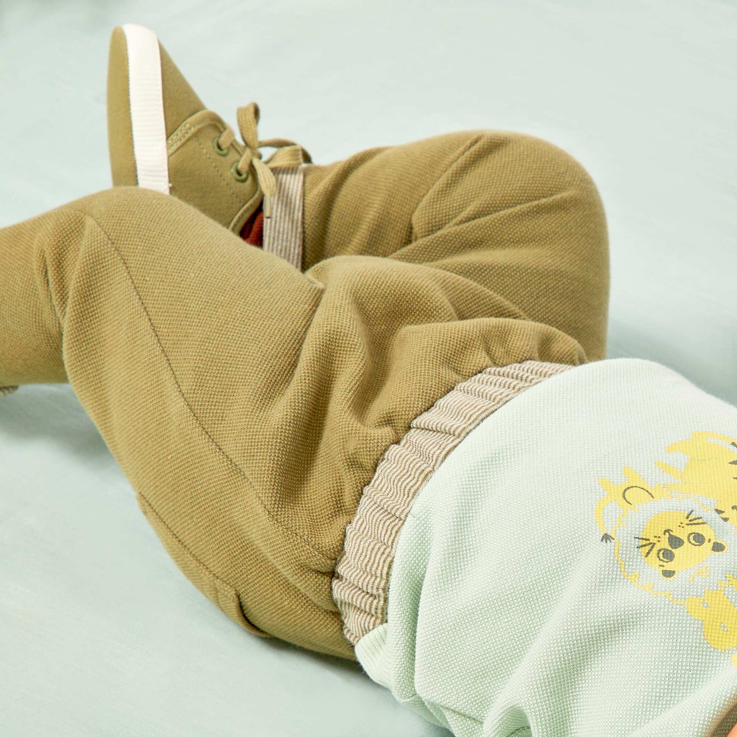 Pantalon sarouel en piqu vert lichen