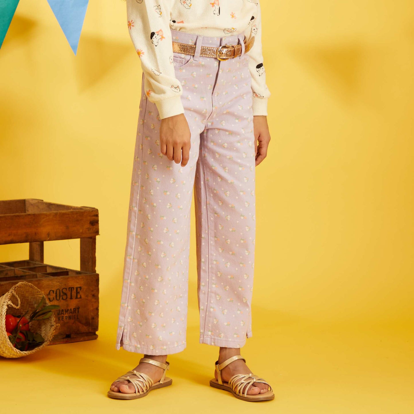 Jean large avec imprim fleuri Violet