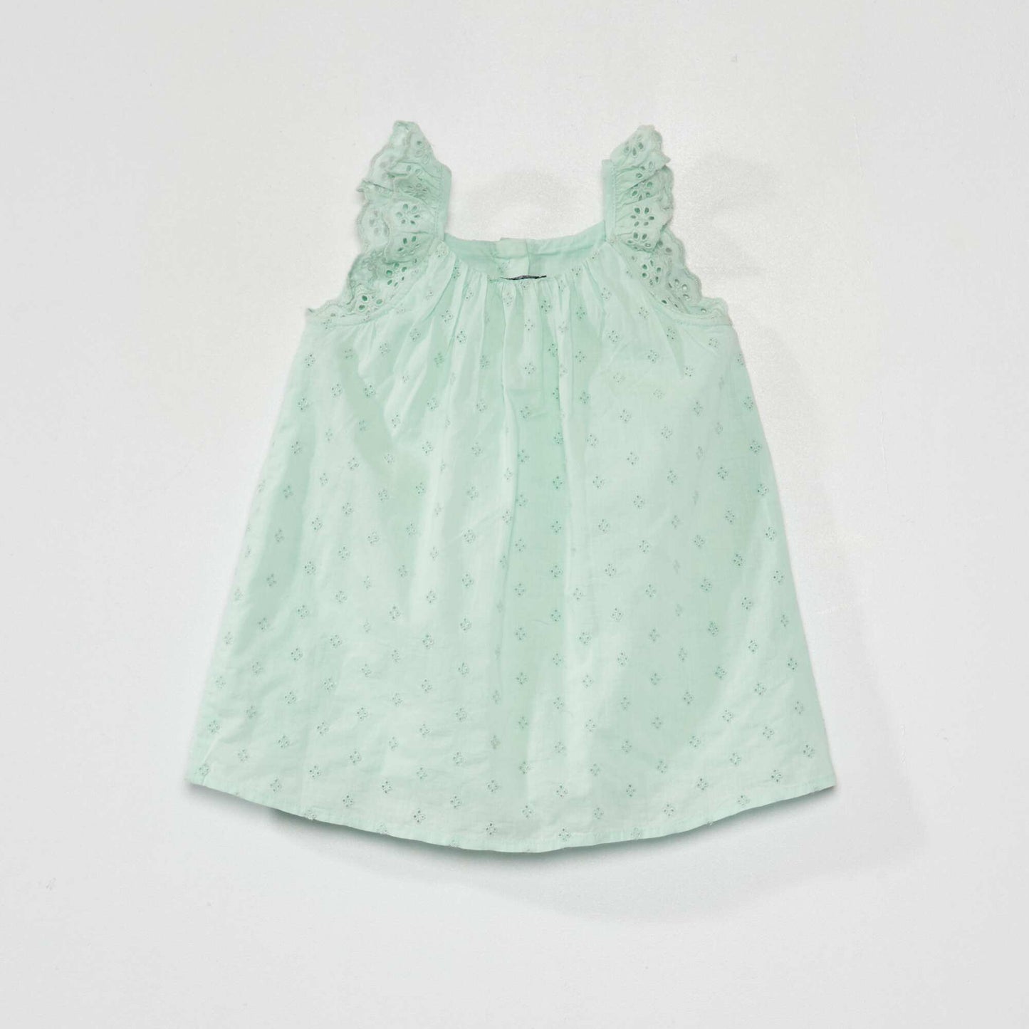 Robe vas e en broderie anglaise vert