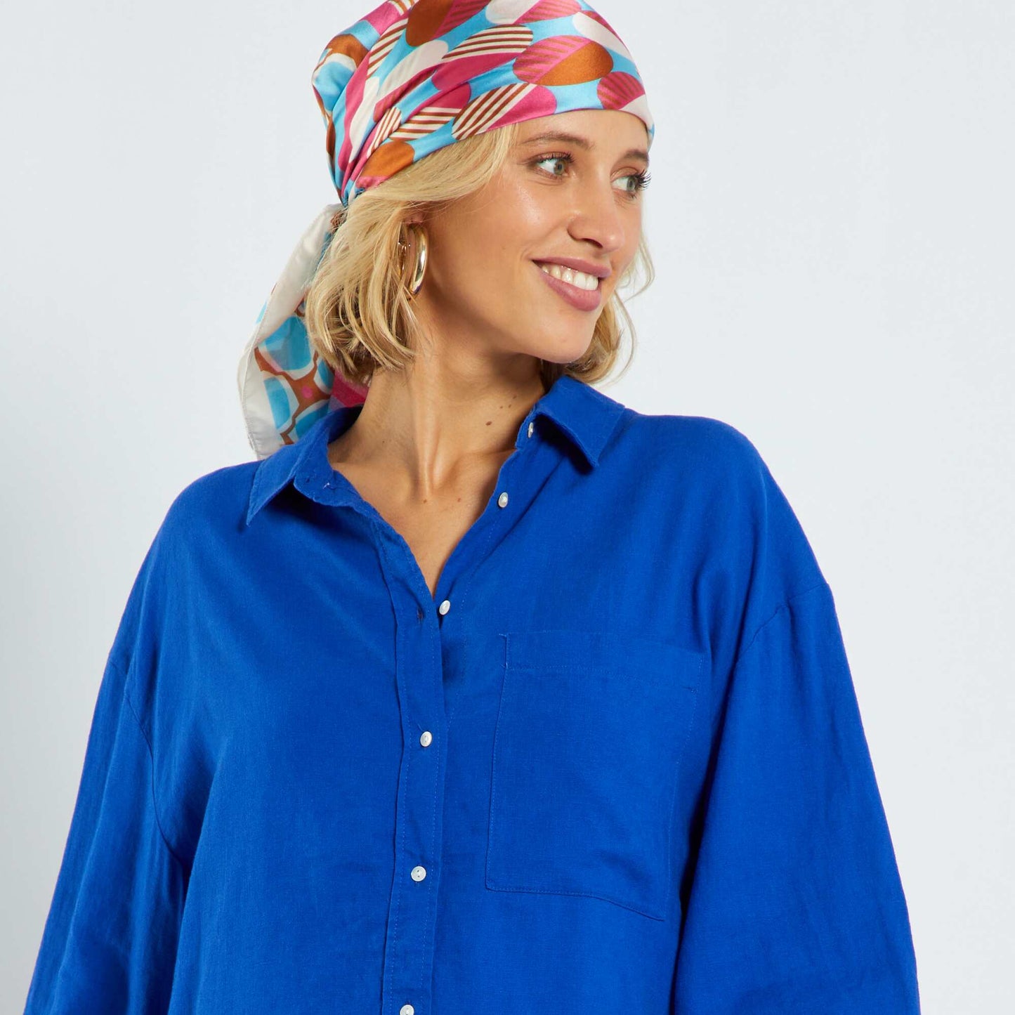 Chemise longue en lin bleu