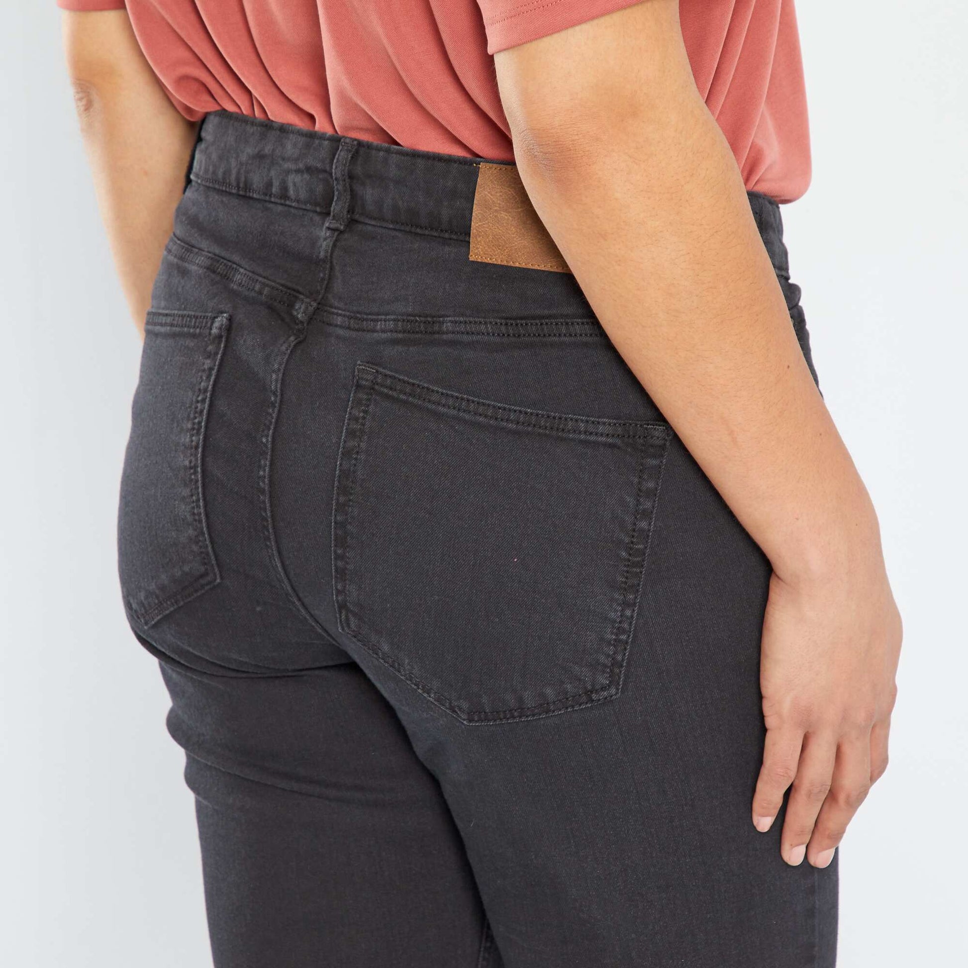 Jean regular L34 NOIR