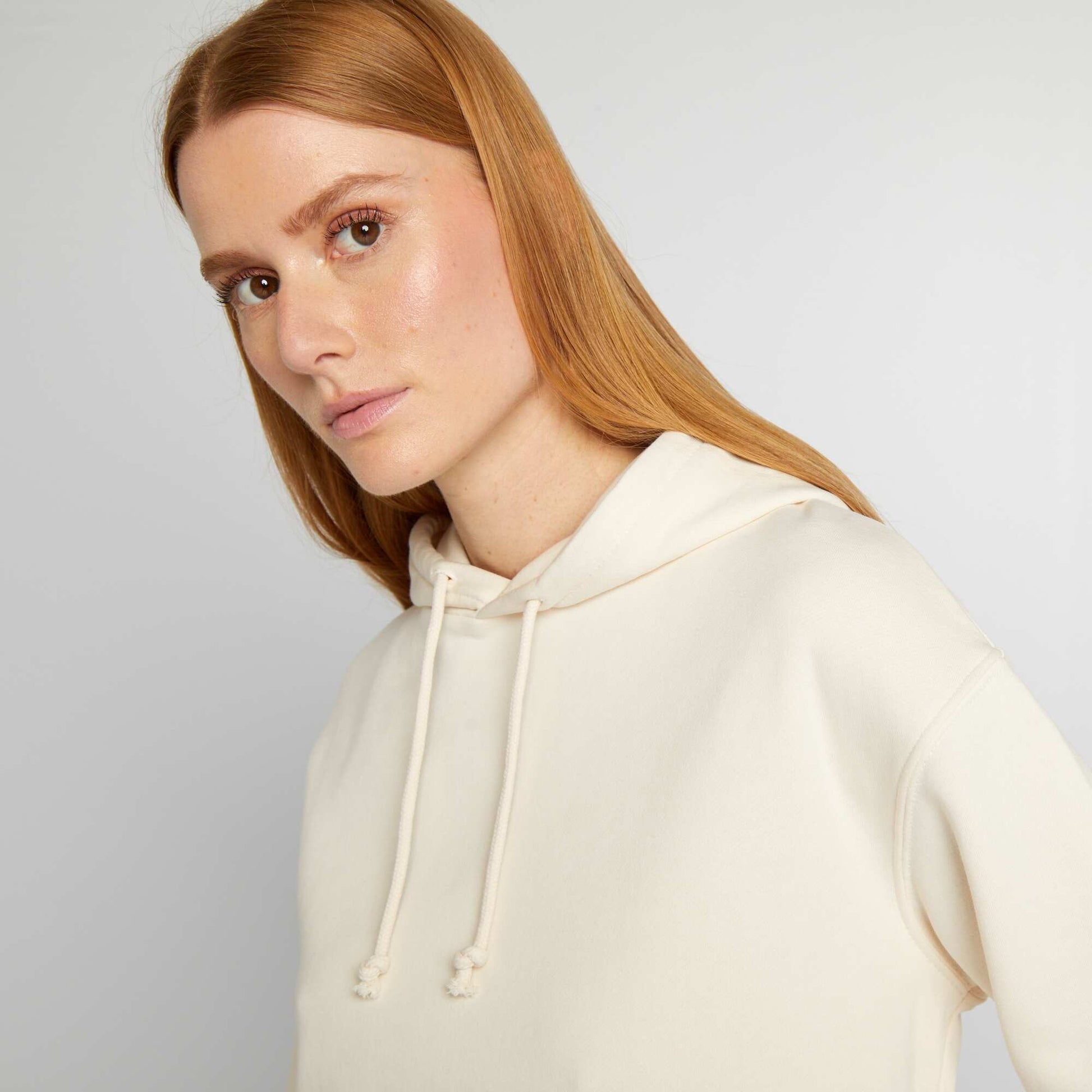 Sweat capuche en molleton uni Cr me