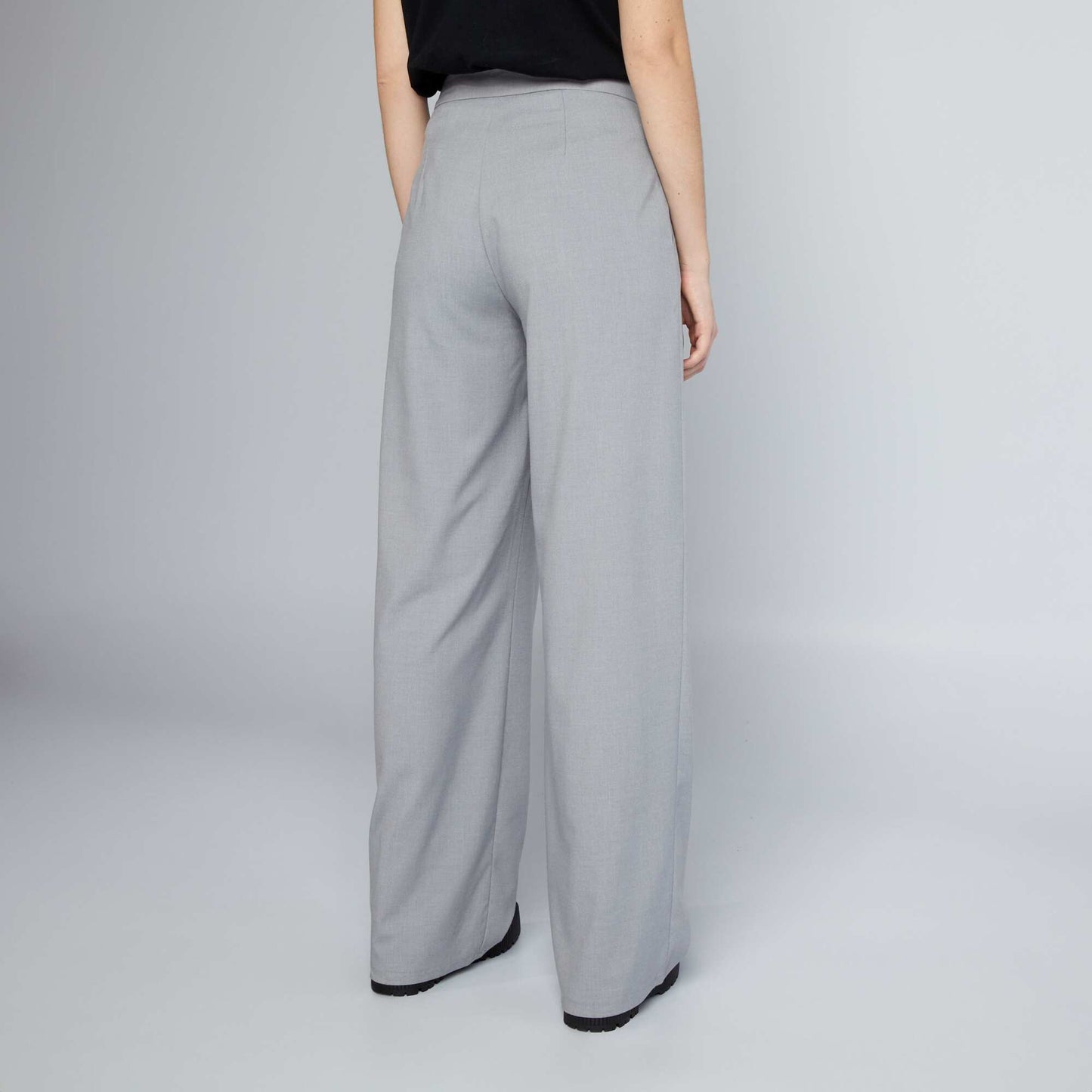 Pantalon tailleur pinces Gris