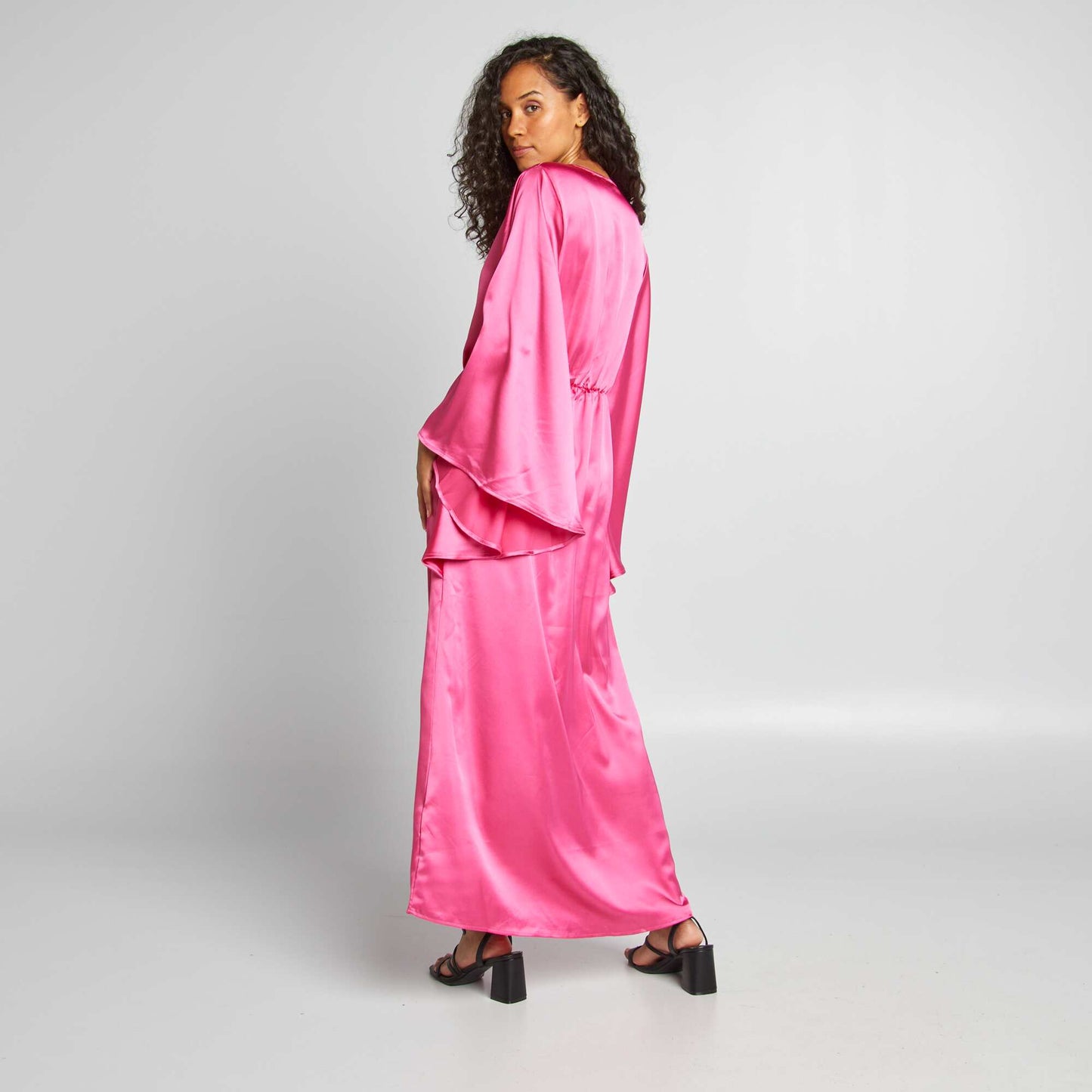 Robe longue satin e Rose