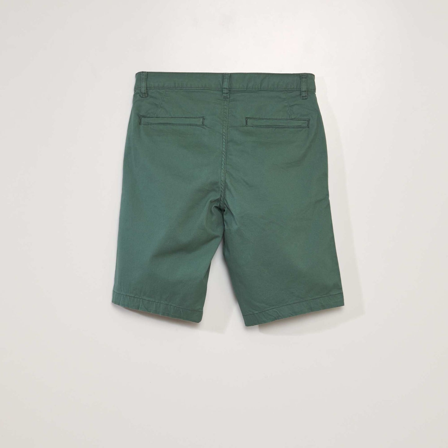 Bermuda chino uni Vert