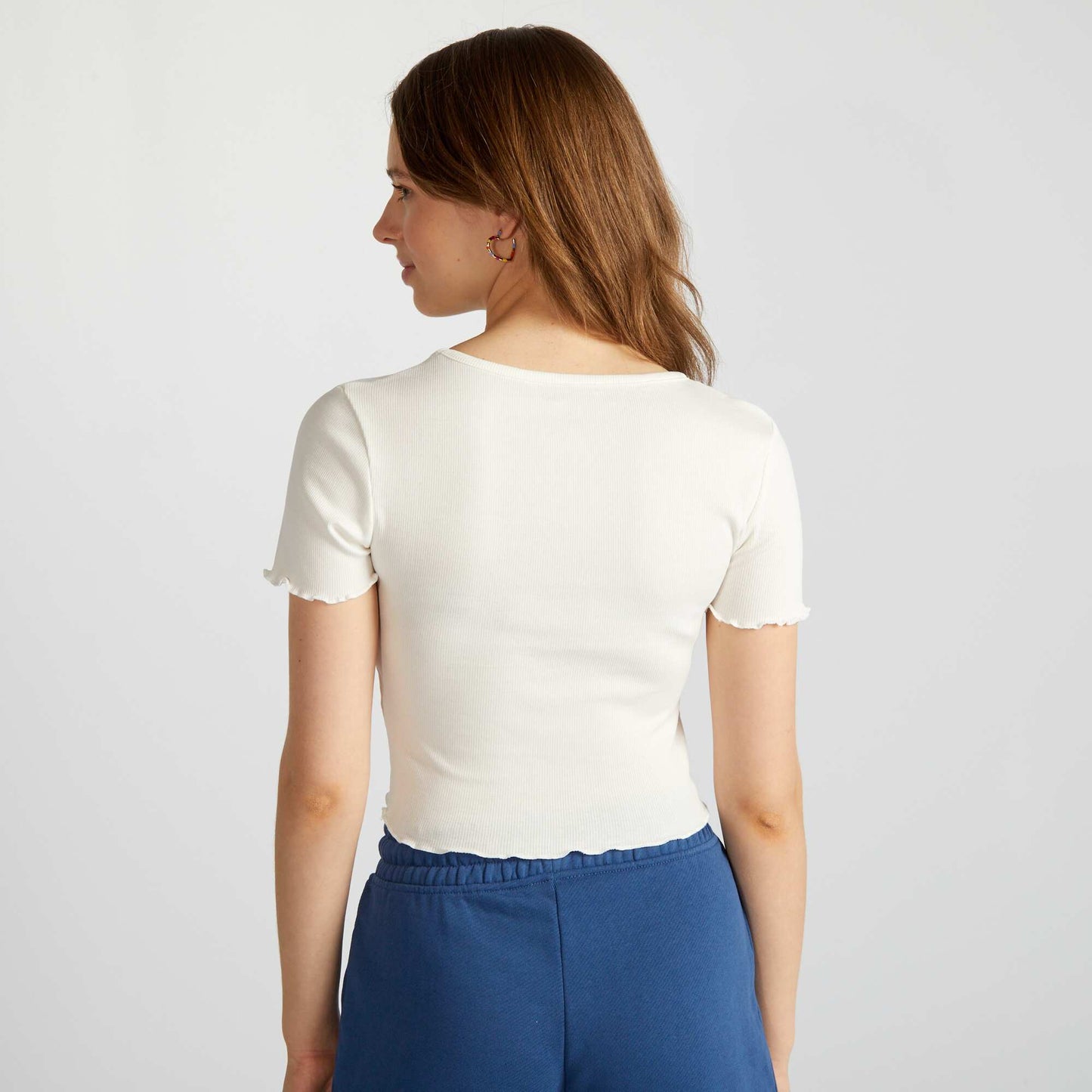 Crop-top   bords ondul s blanc