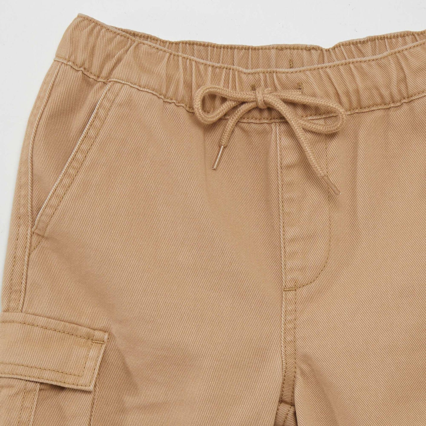 Bermuda droit avec poches sur les c t s Beige