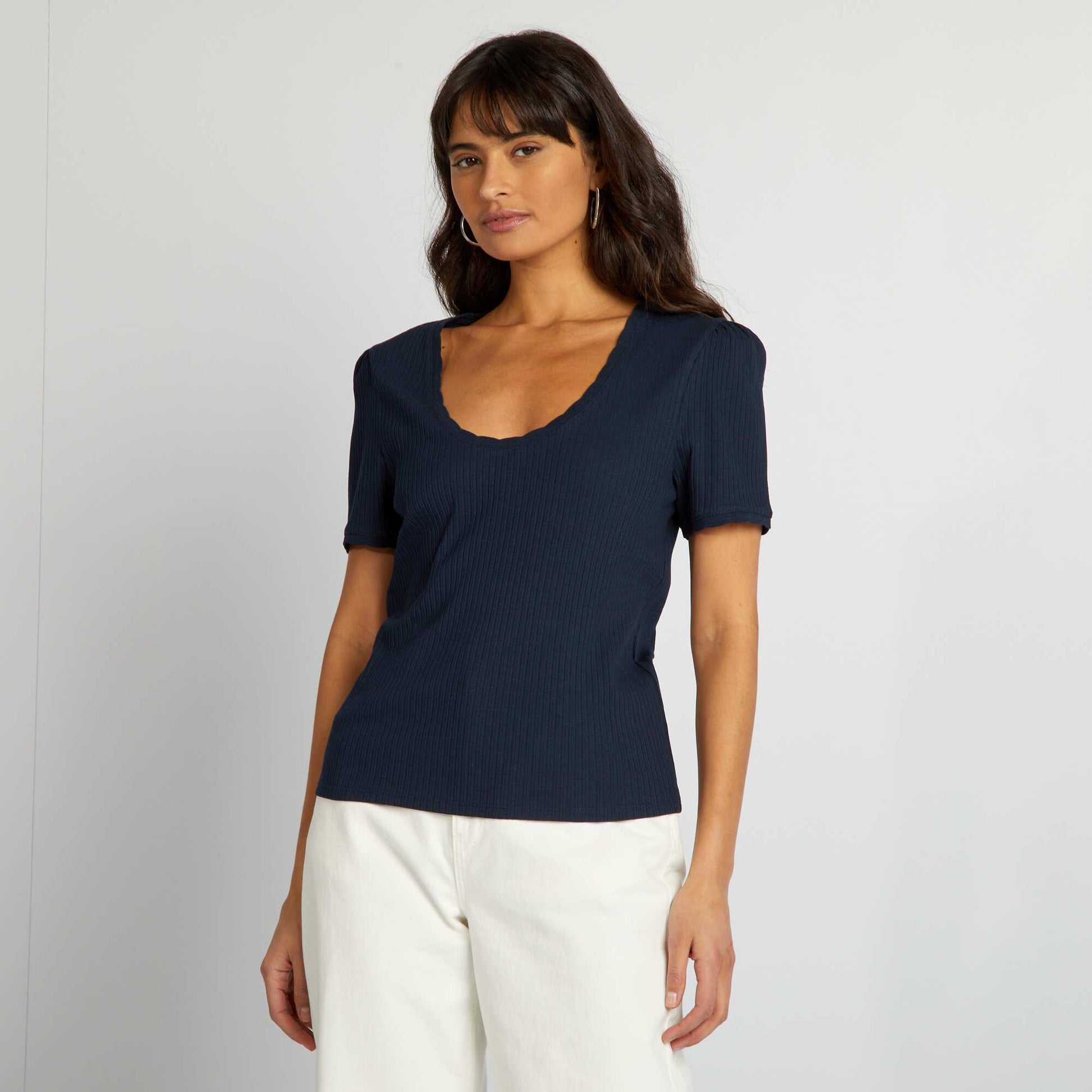 T-shirt c tel col plongeant bleu marine