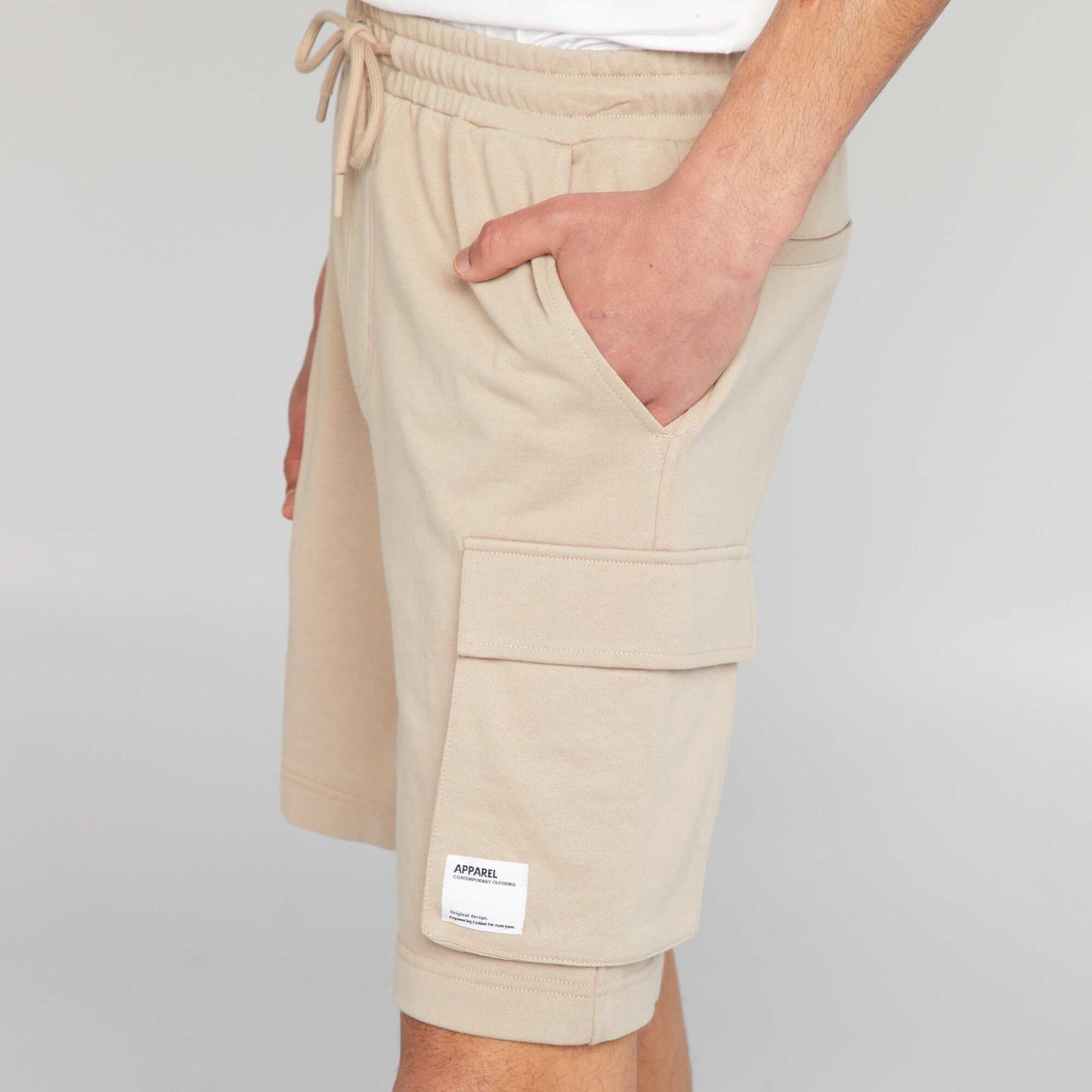 Short en coton multipoche beige