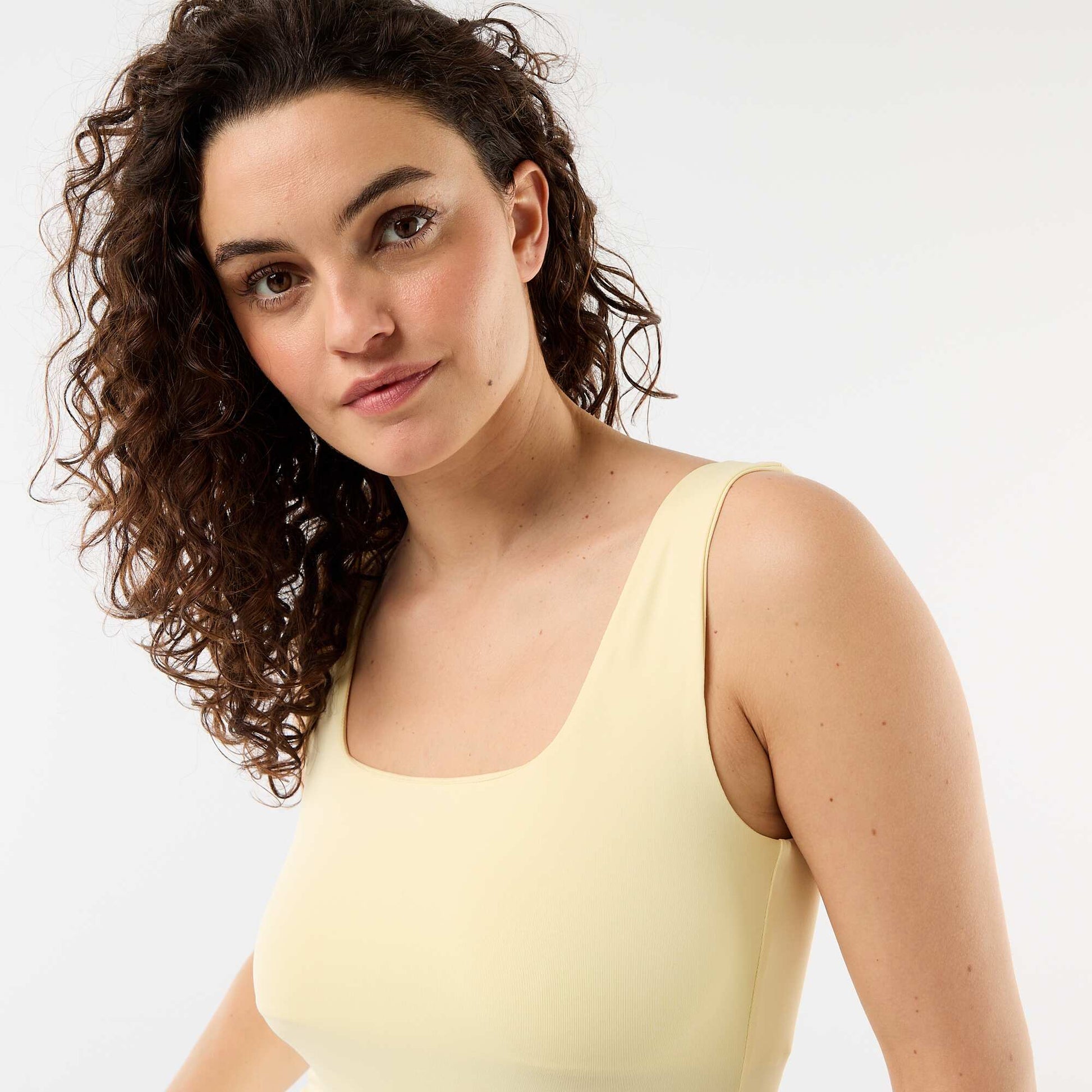 T-shirt stretch à col carré JAUNE