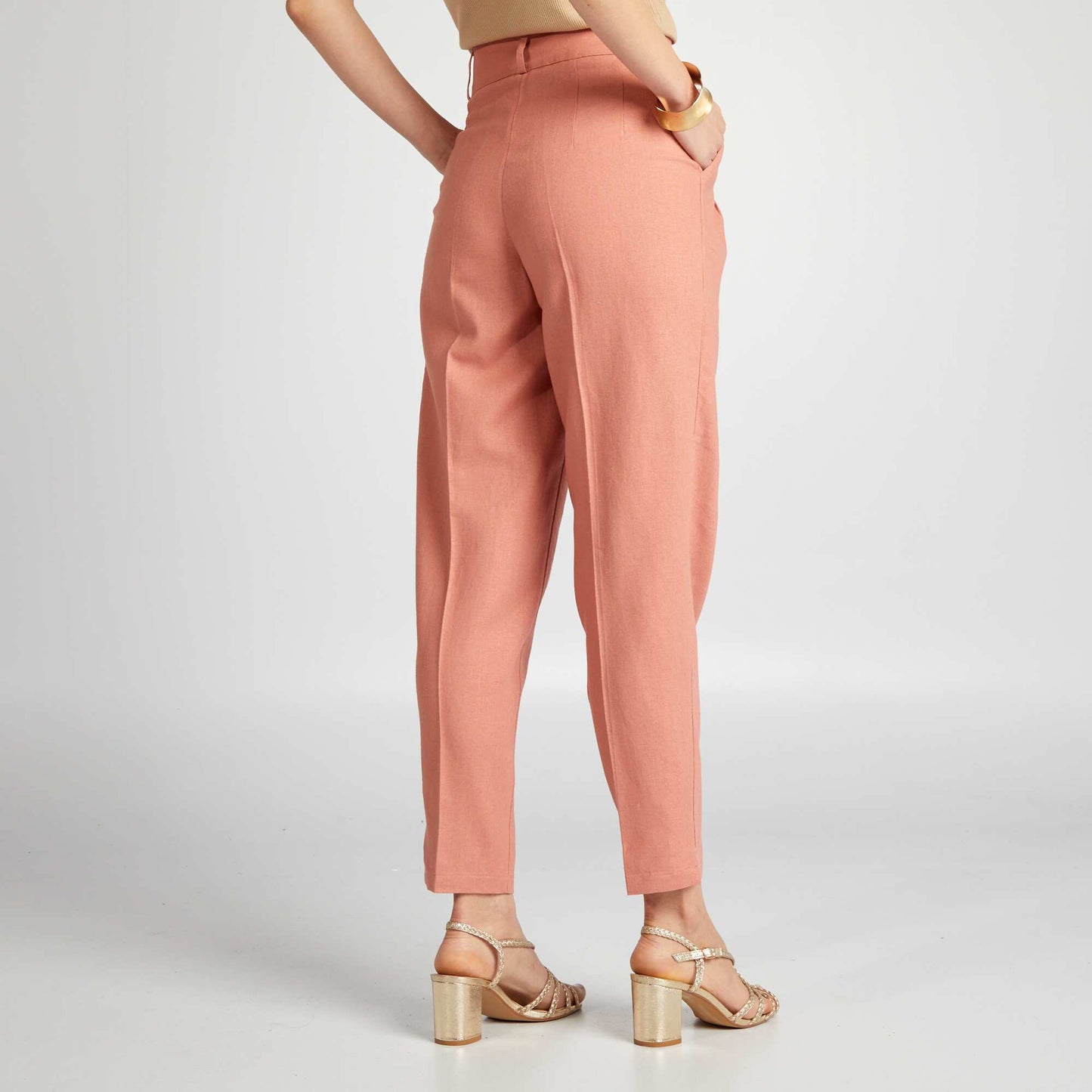 Pantalon cigarette en lin Vieux rose