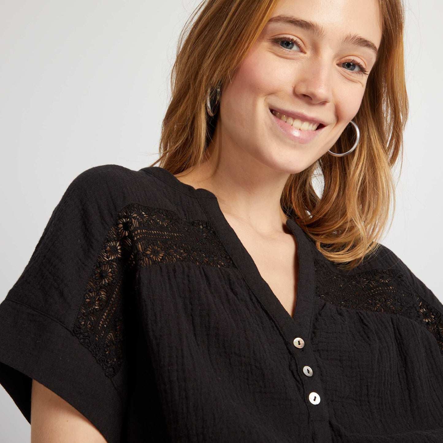 Blouse   manches courtes en gaze de coton noir