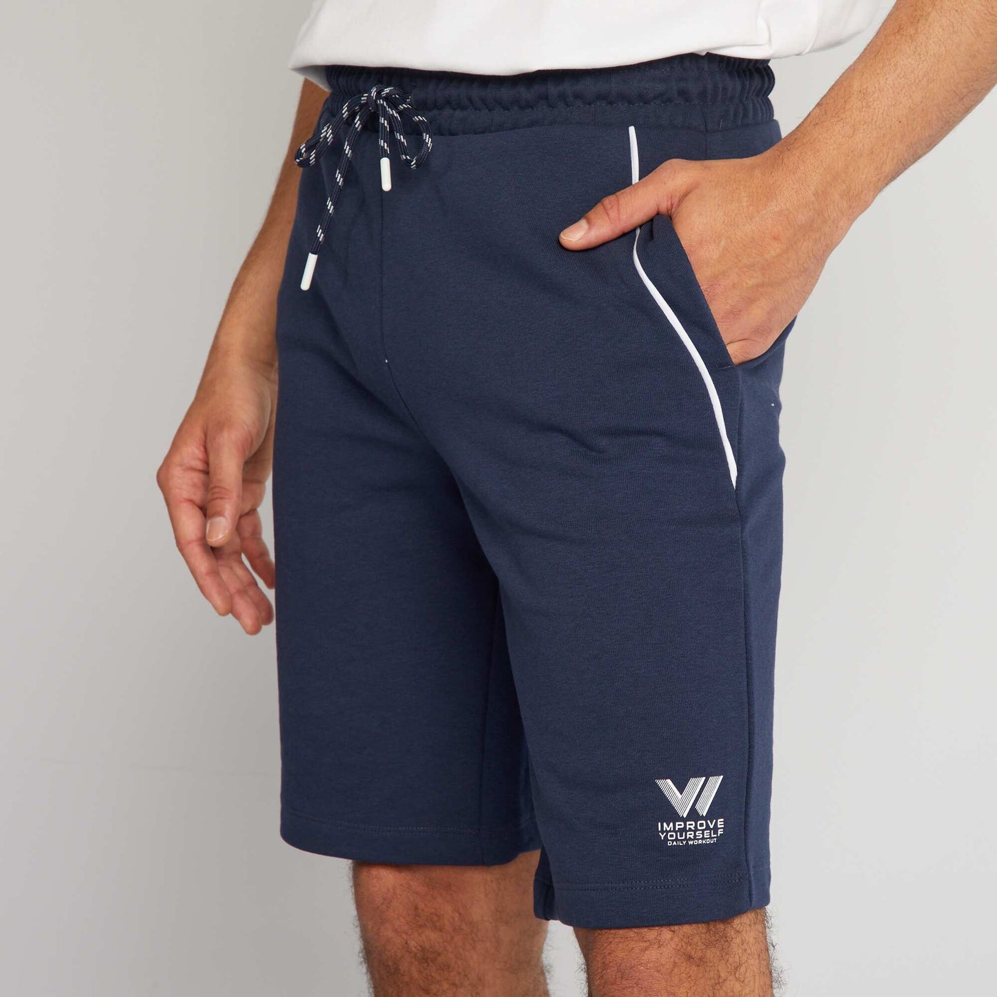 Short en molleton   taille  lastiqu e Bleu marine