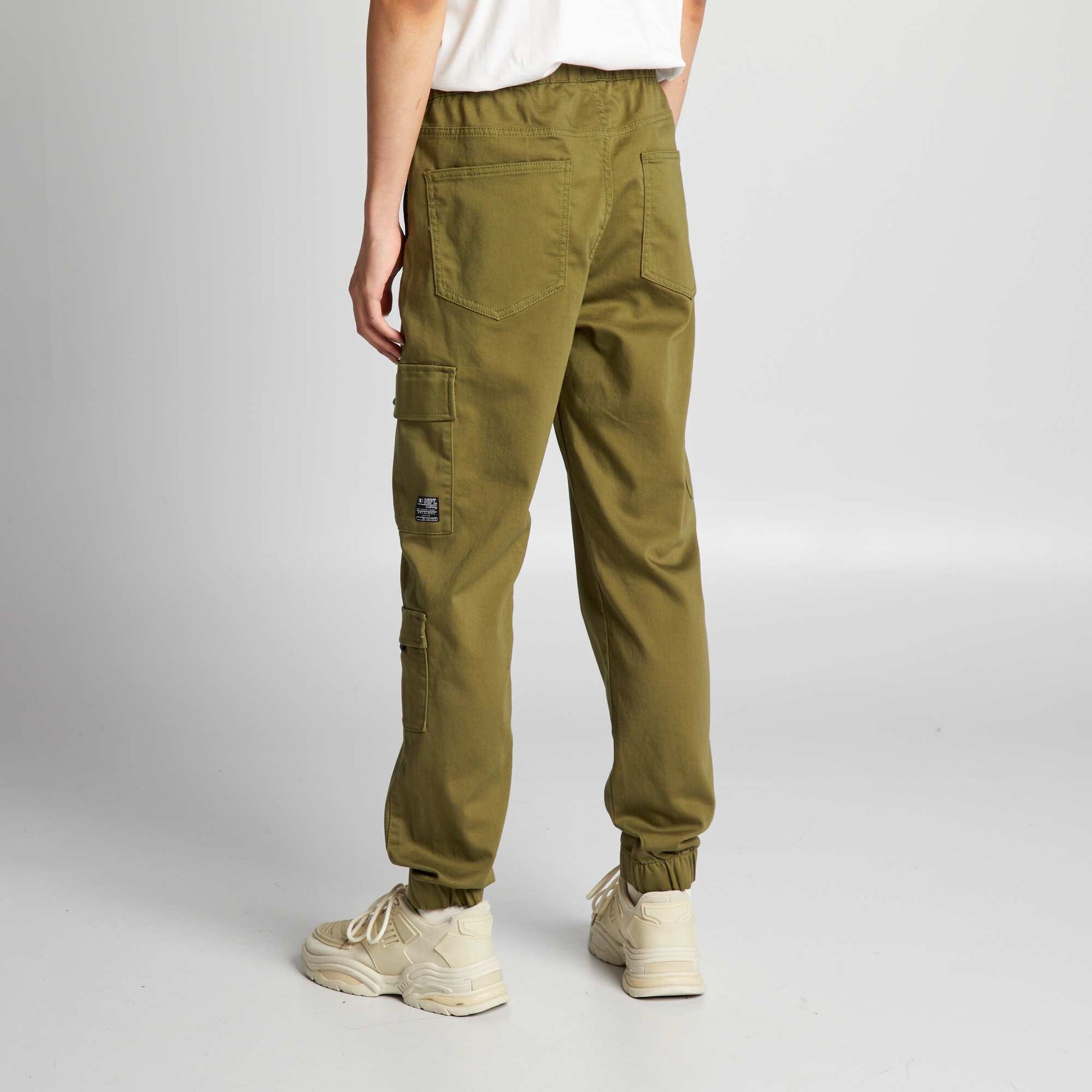 Pantalon avec poches sur les c t s Vert