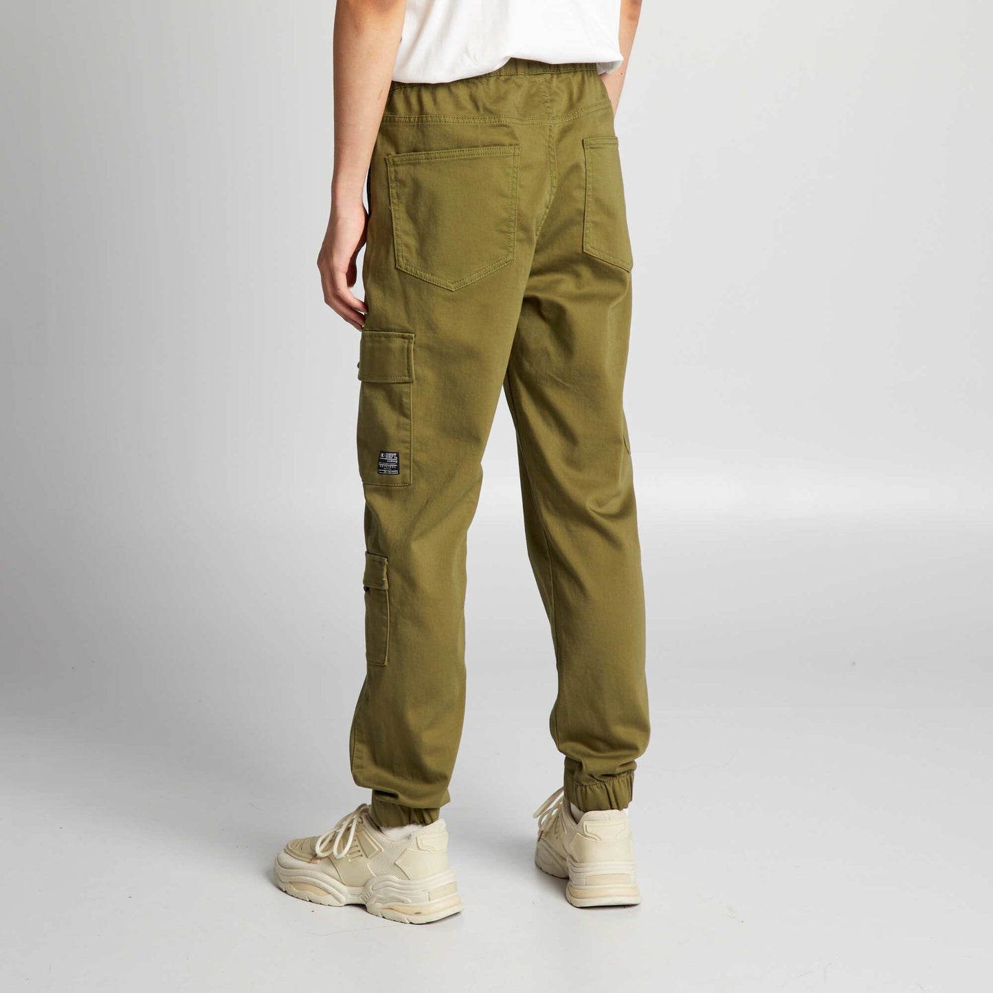 Pantalon avec poches sur les c t s Vert