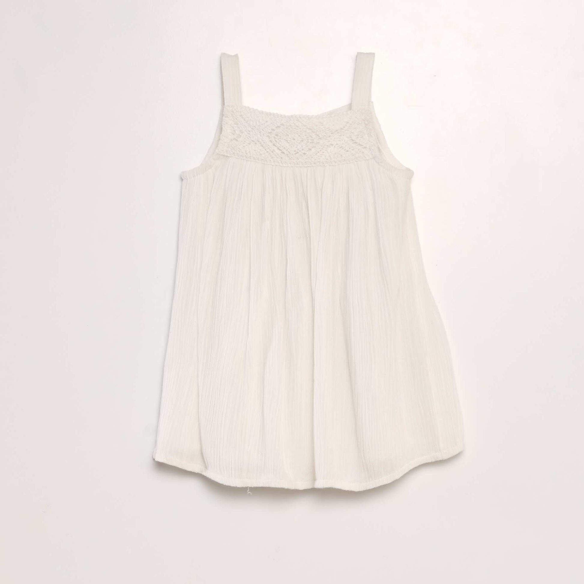 Robe vas e avec broderie blanc