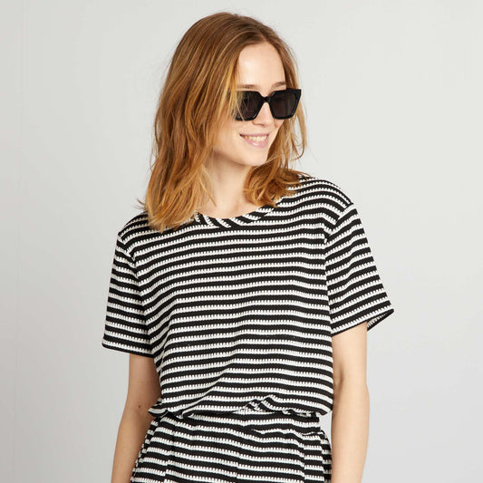 T-shirt ray en crochet Noir