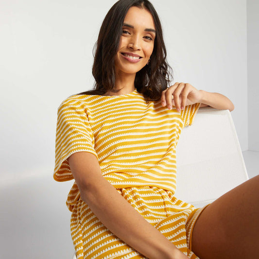 T-shirt ray en crochet Jaune