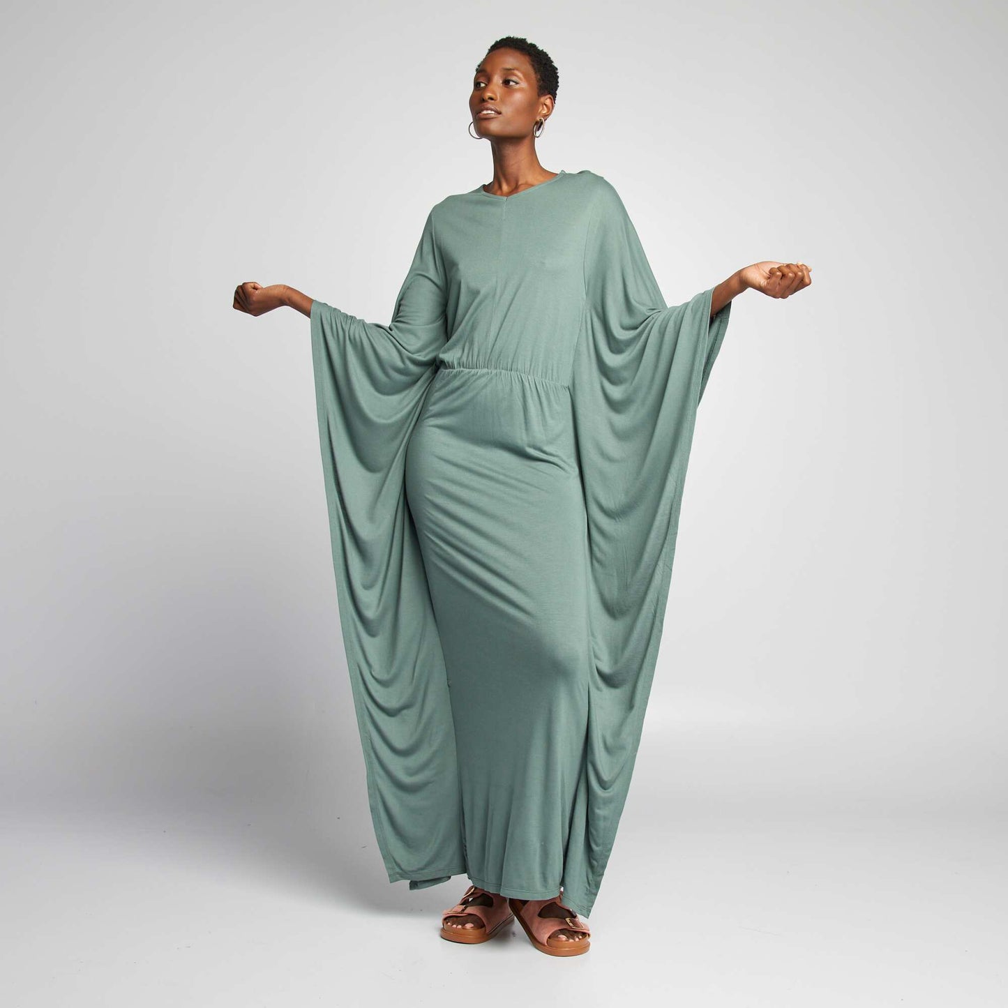 Robe fluide avec manches papillon Vert fonc