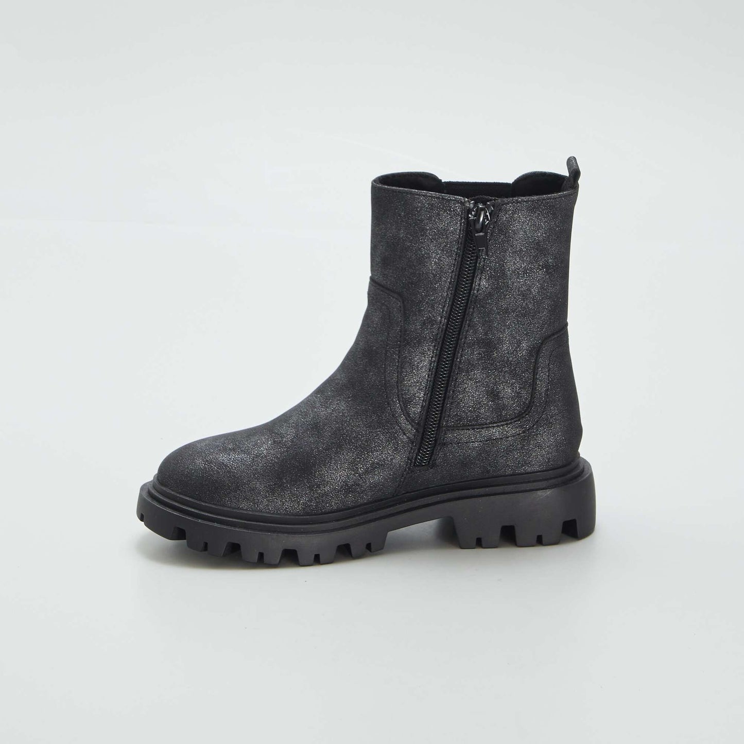 Boots chelsea semelle crant e noir