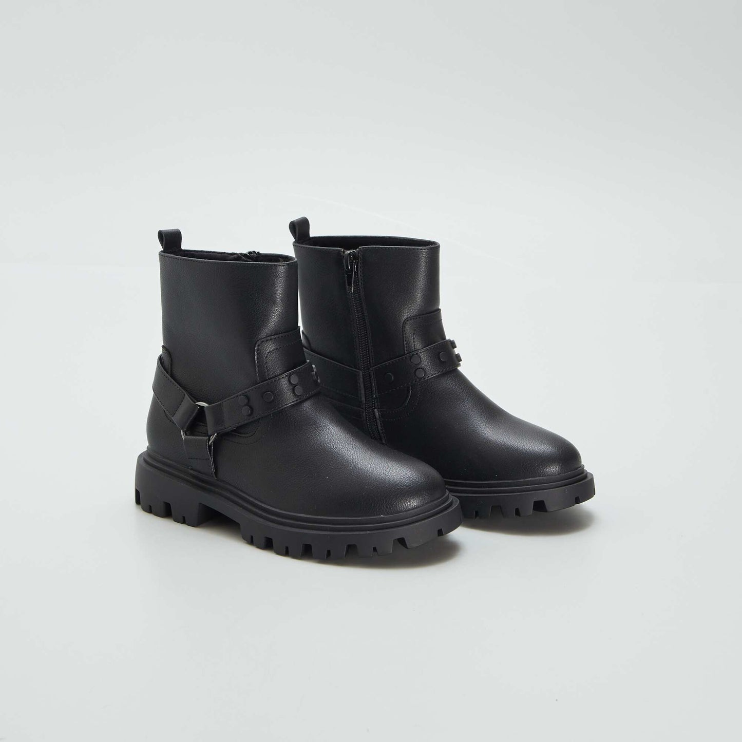 Bottes en simili noir