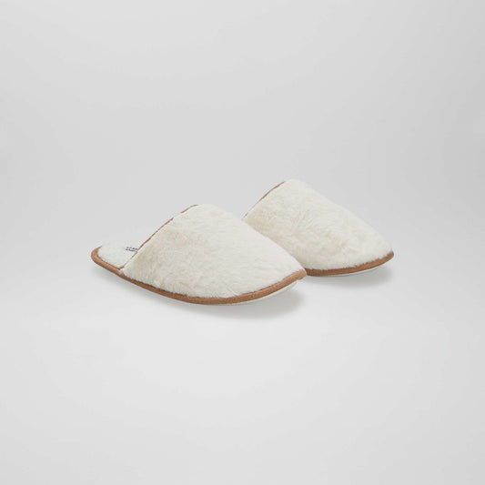 Chaussons mules beige