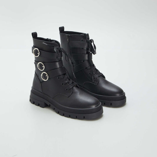 Boots rock lacets et boucles noir