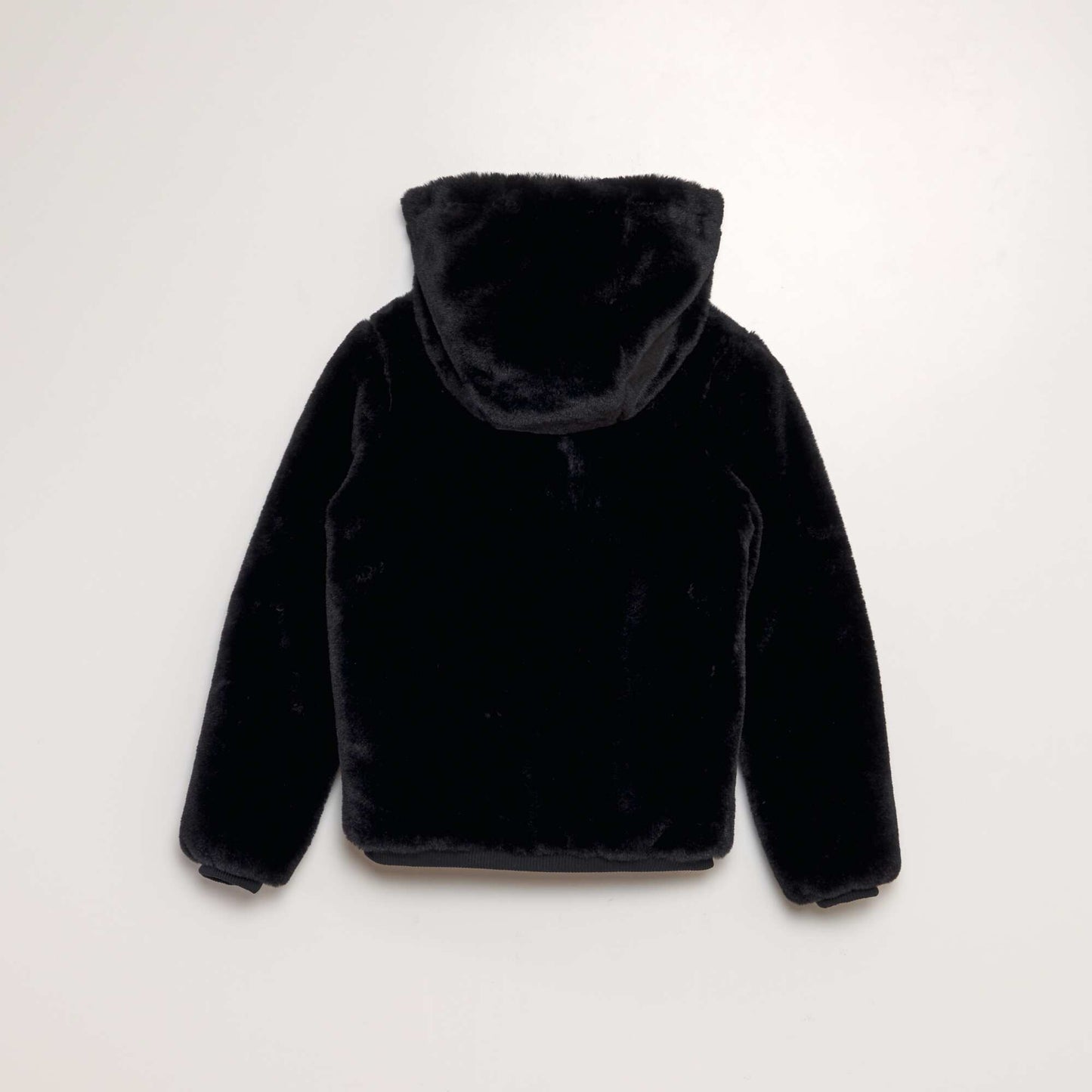 Blouson capuche en fourrure noir