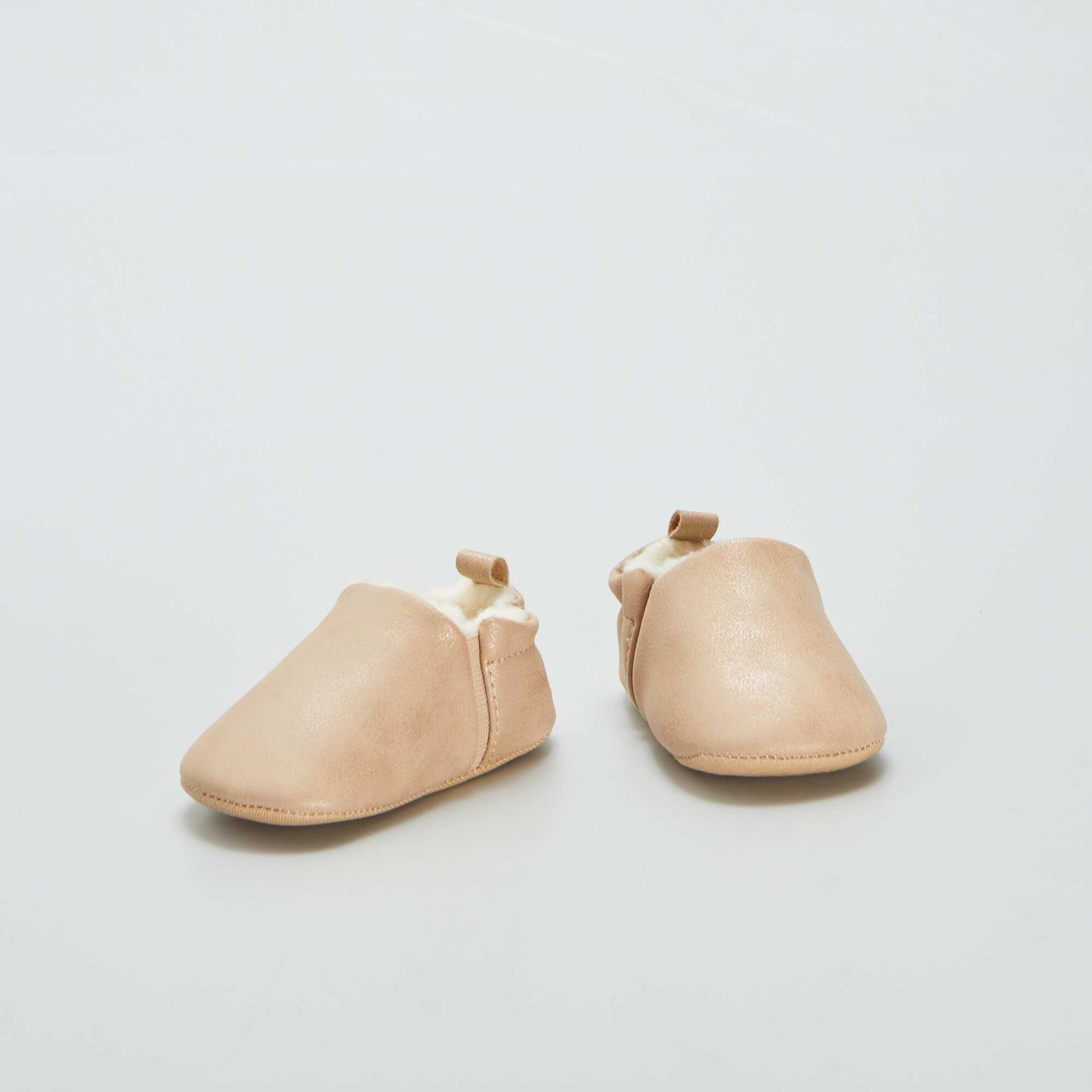 Chaussons en su dine fourr s Beige