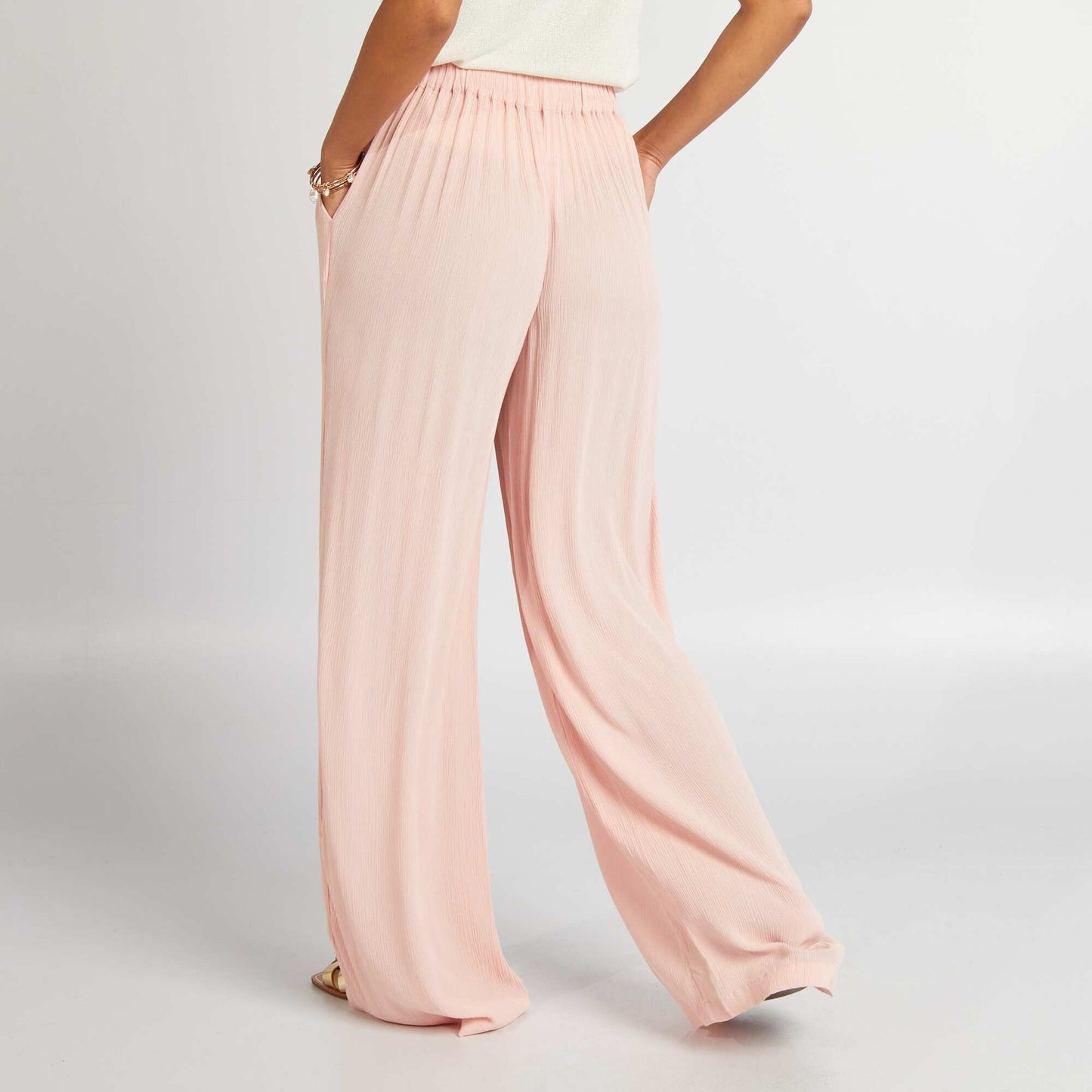 Pantalon large en maille cr pe Rose